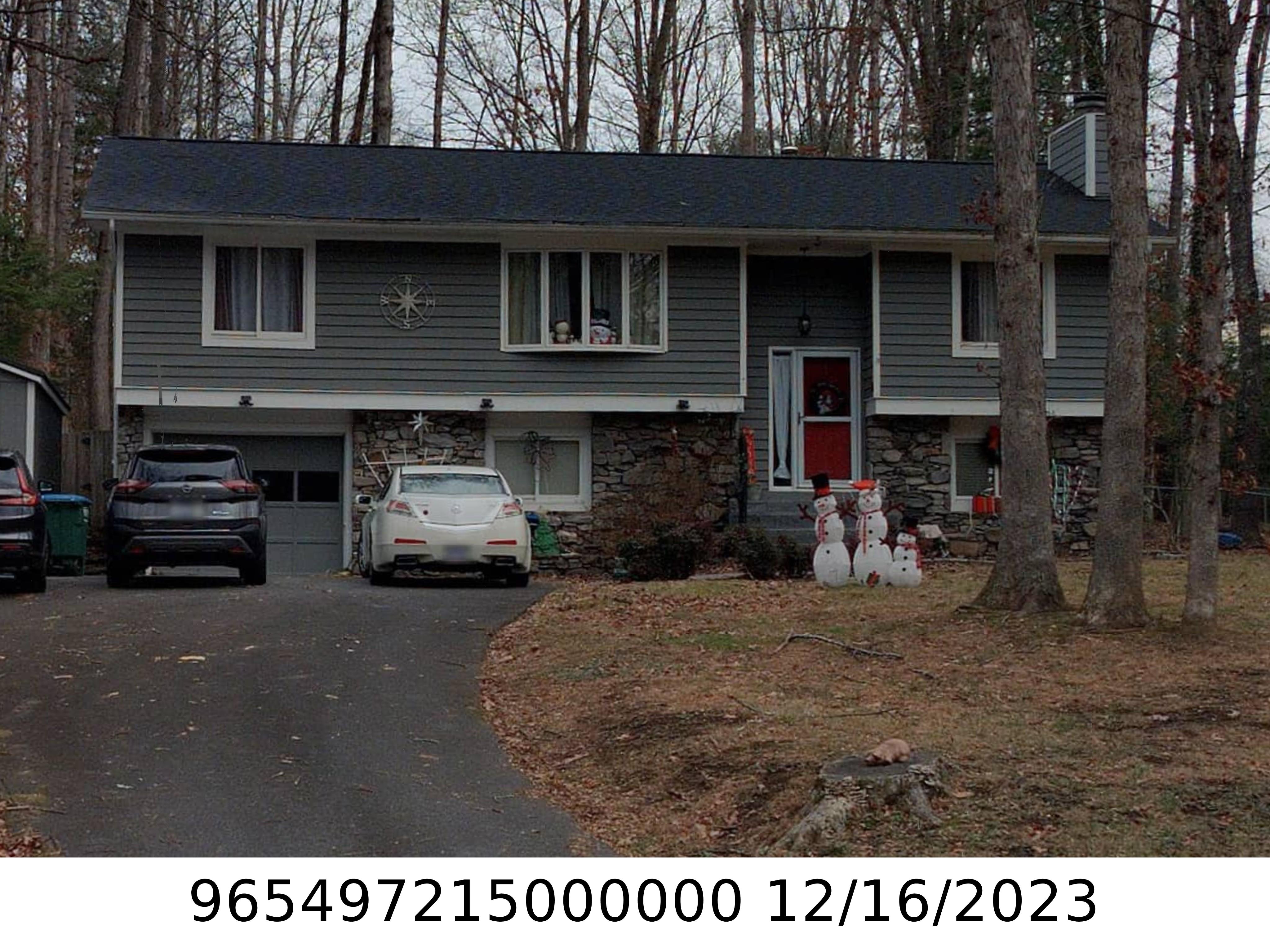 A picture of the property located at 7 TURNBERRY DR, ARDEN NC 28704.