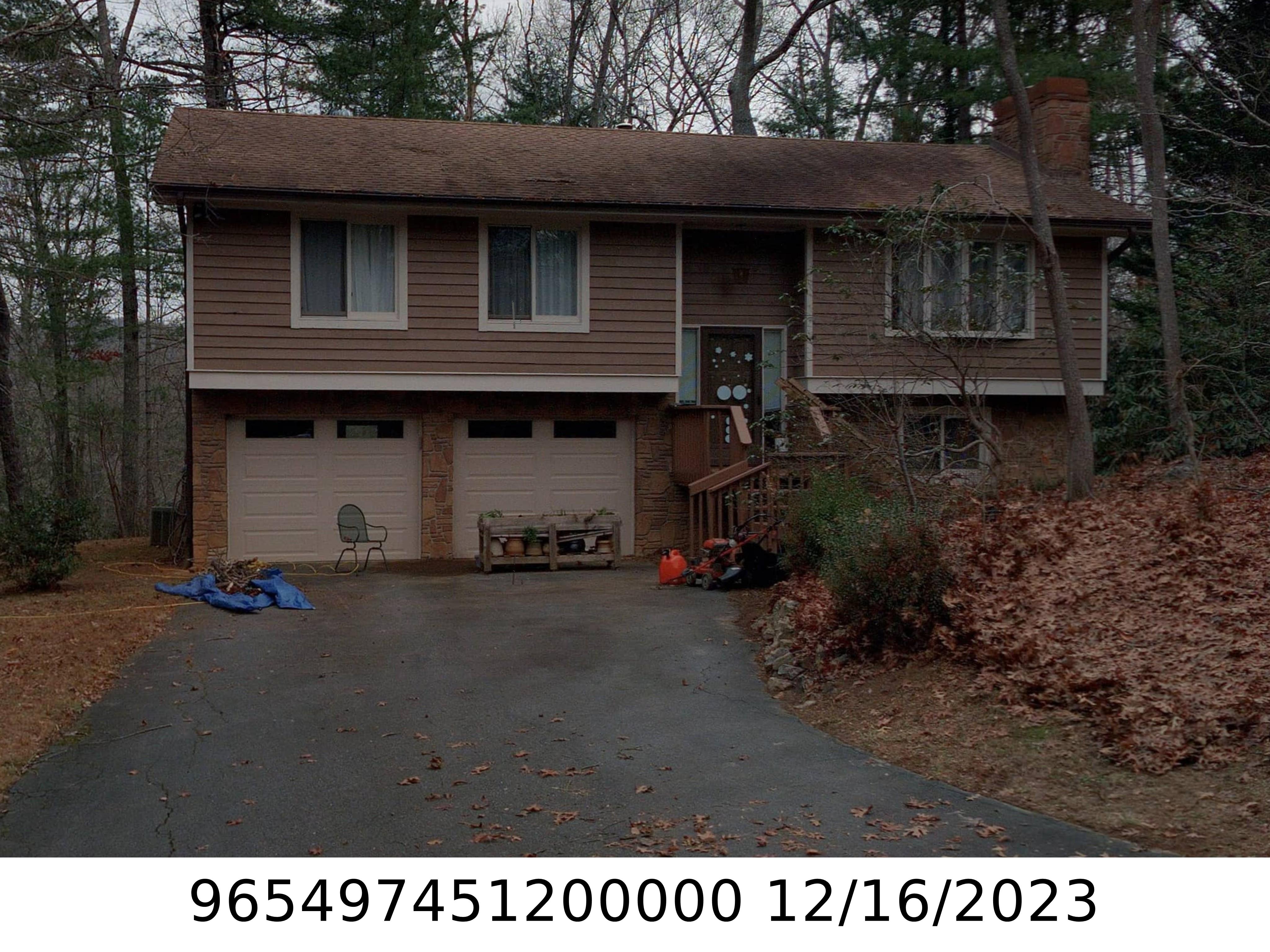 A picture of the property located at 12 CANTERBURY DR, ARDEN NC 28704.