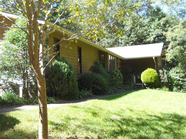A picture of the property located at 4 BROOK FOREST DR, ARDEN NC 28704.