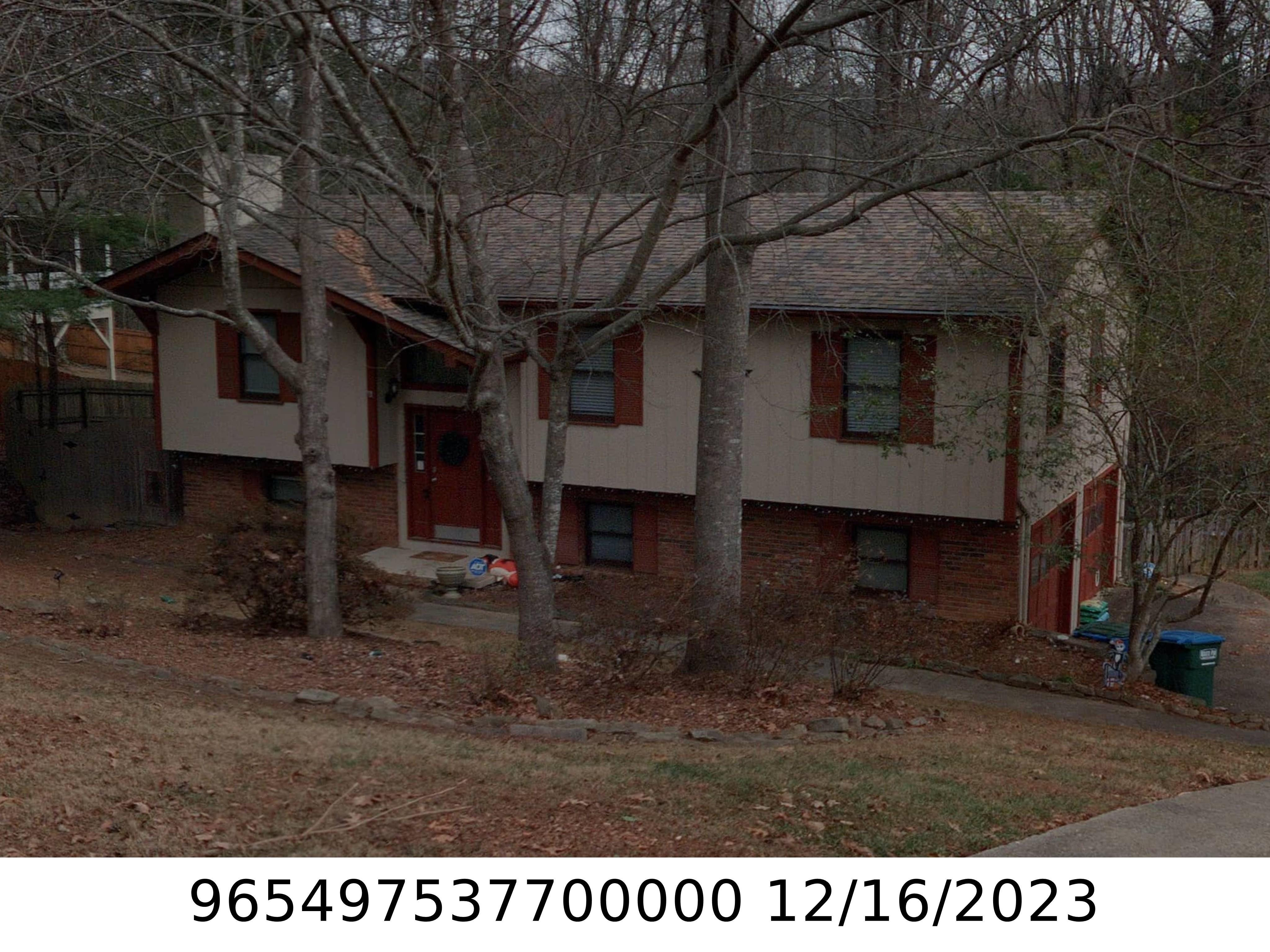 A picture of the property located at 8 CANTERBURY DR, ARDEN NC 28704.