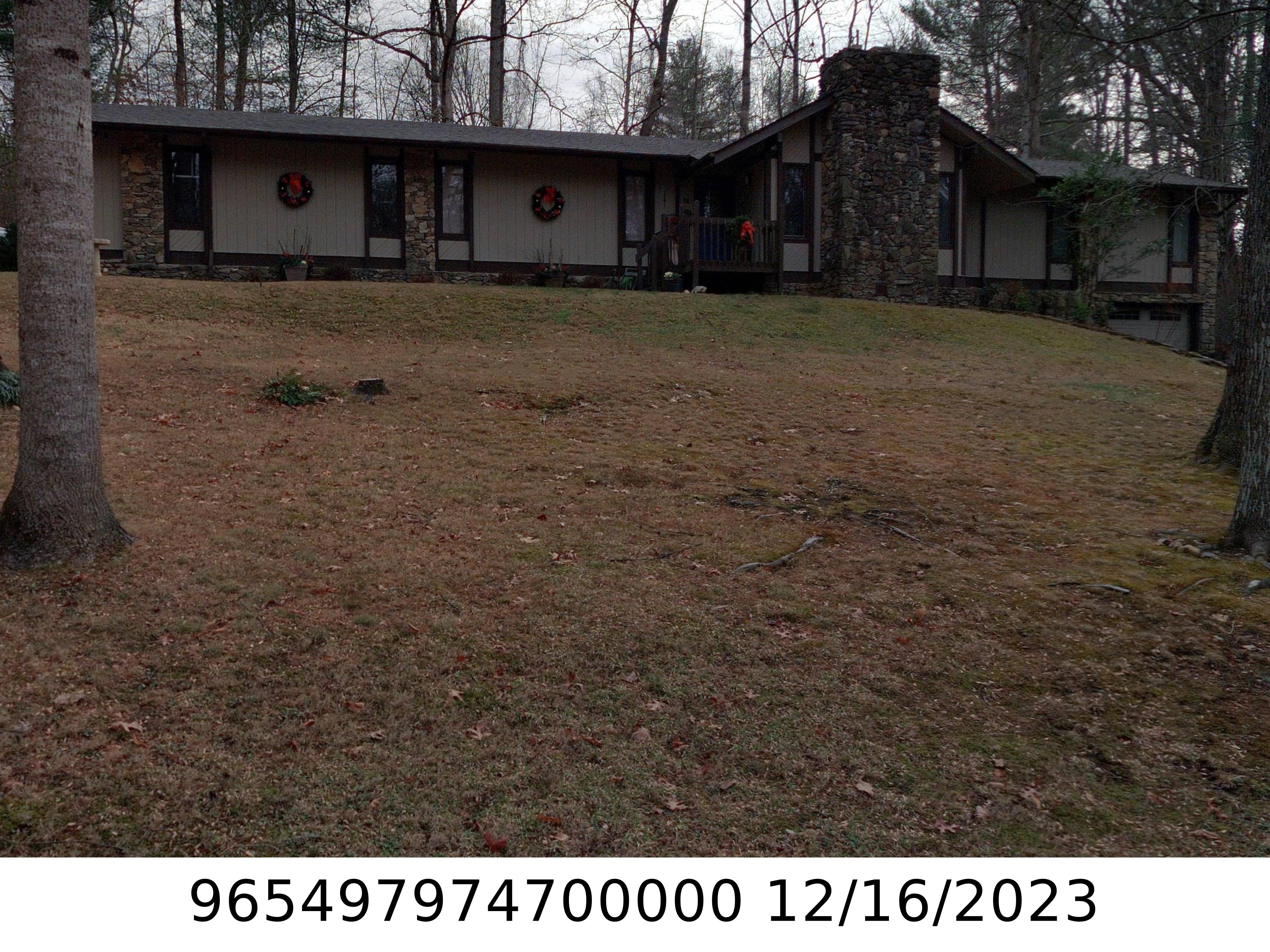A picture of the property located at 10 BROOK FOREST DR, ARDEN NC 28704.