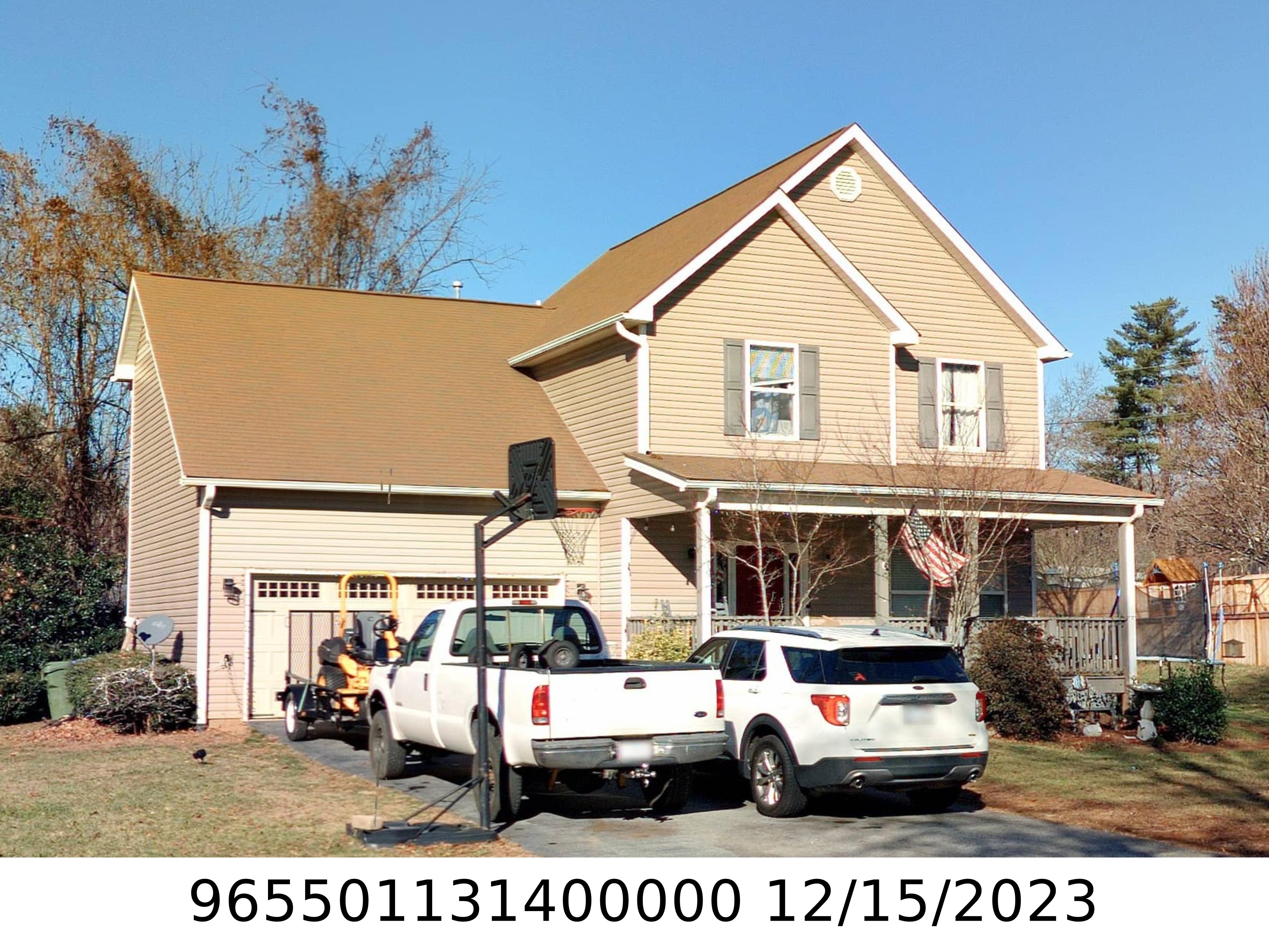 A picture of the property located at 21 SCOTTISH CIR, ASHEVILLE NC 28803.