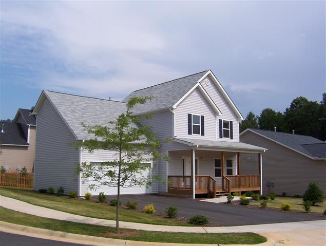 A picture of the property located at 20 SCOTTISH CIR, ASHEVILLE NC 28803.