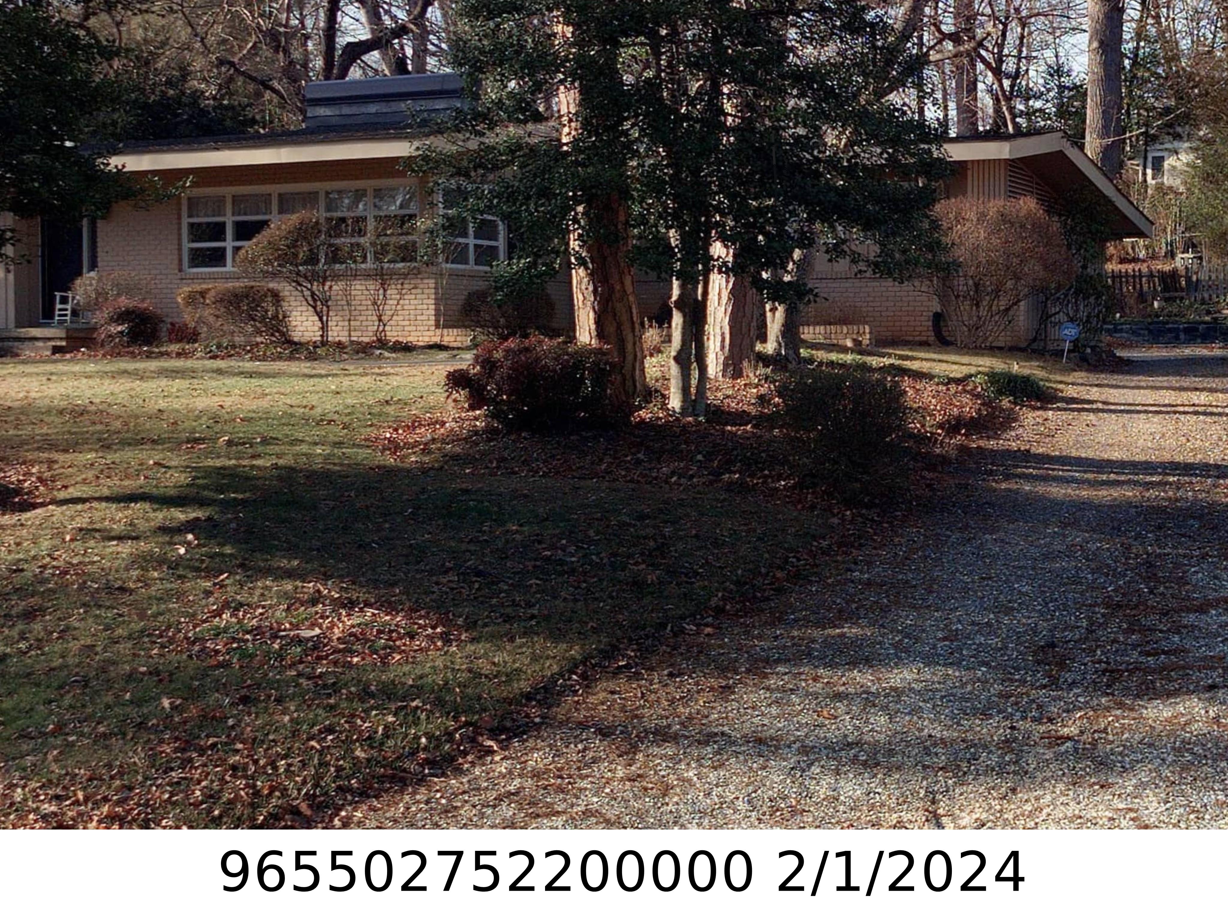 A picture of the property located at 11 BEVLYN DR, ASHEVILLE NC 28803.