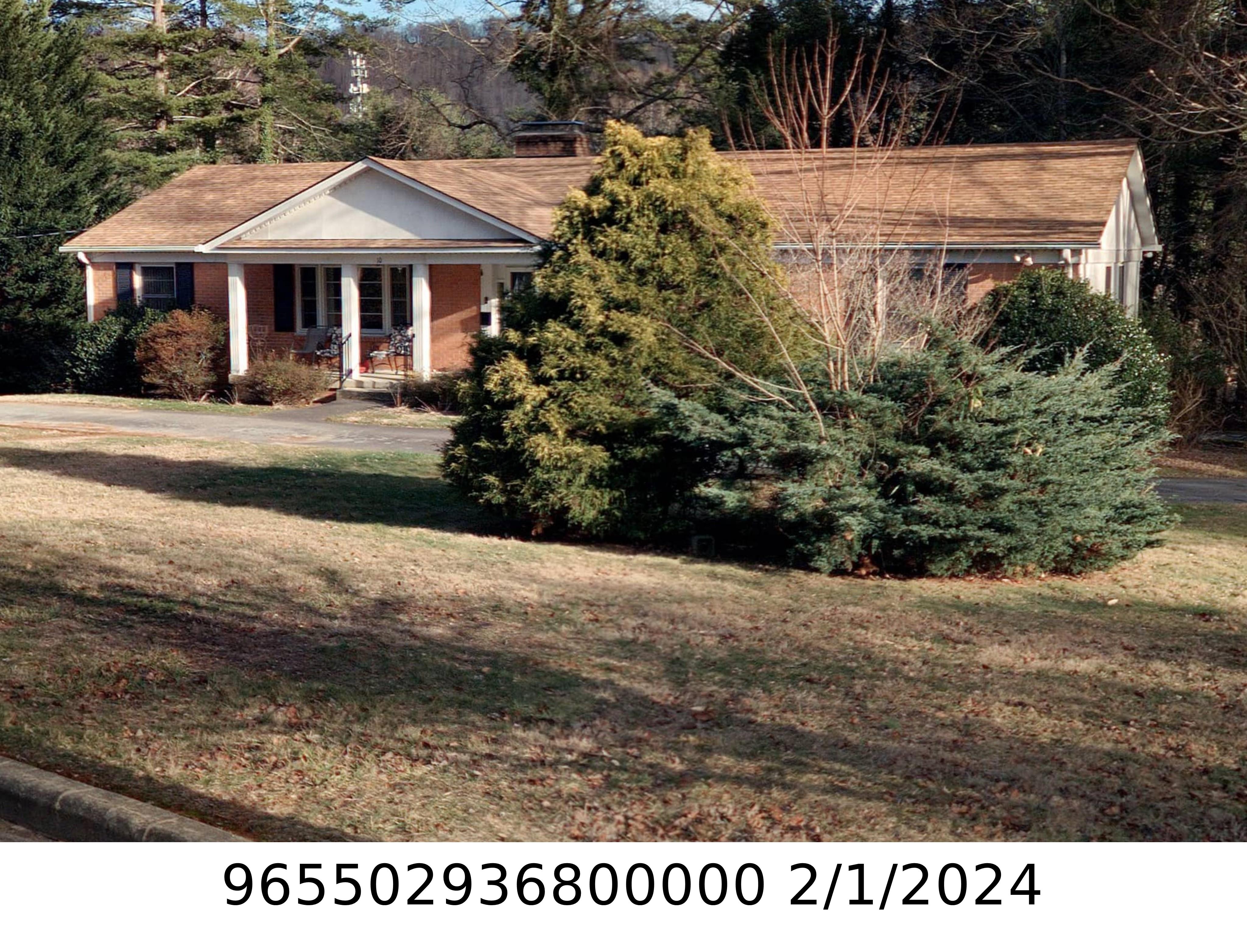 A picture of the property located at 10 BEVLYN DR, ASHEVILLE NC 28803.