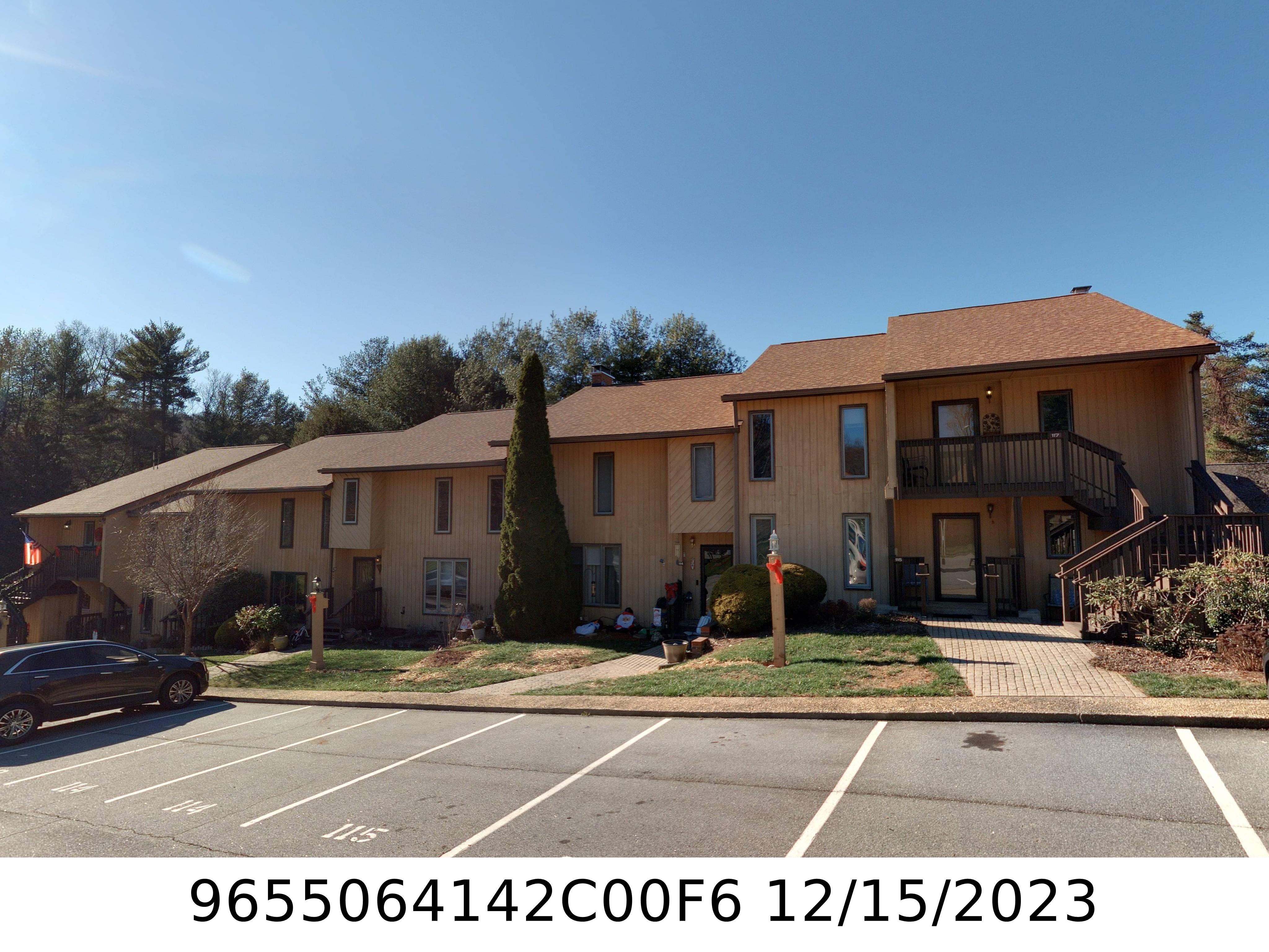 A picture of the property located at 66 PEBBLE CREEK DR, ASHEVILLE NC 28803.