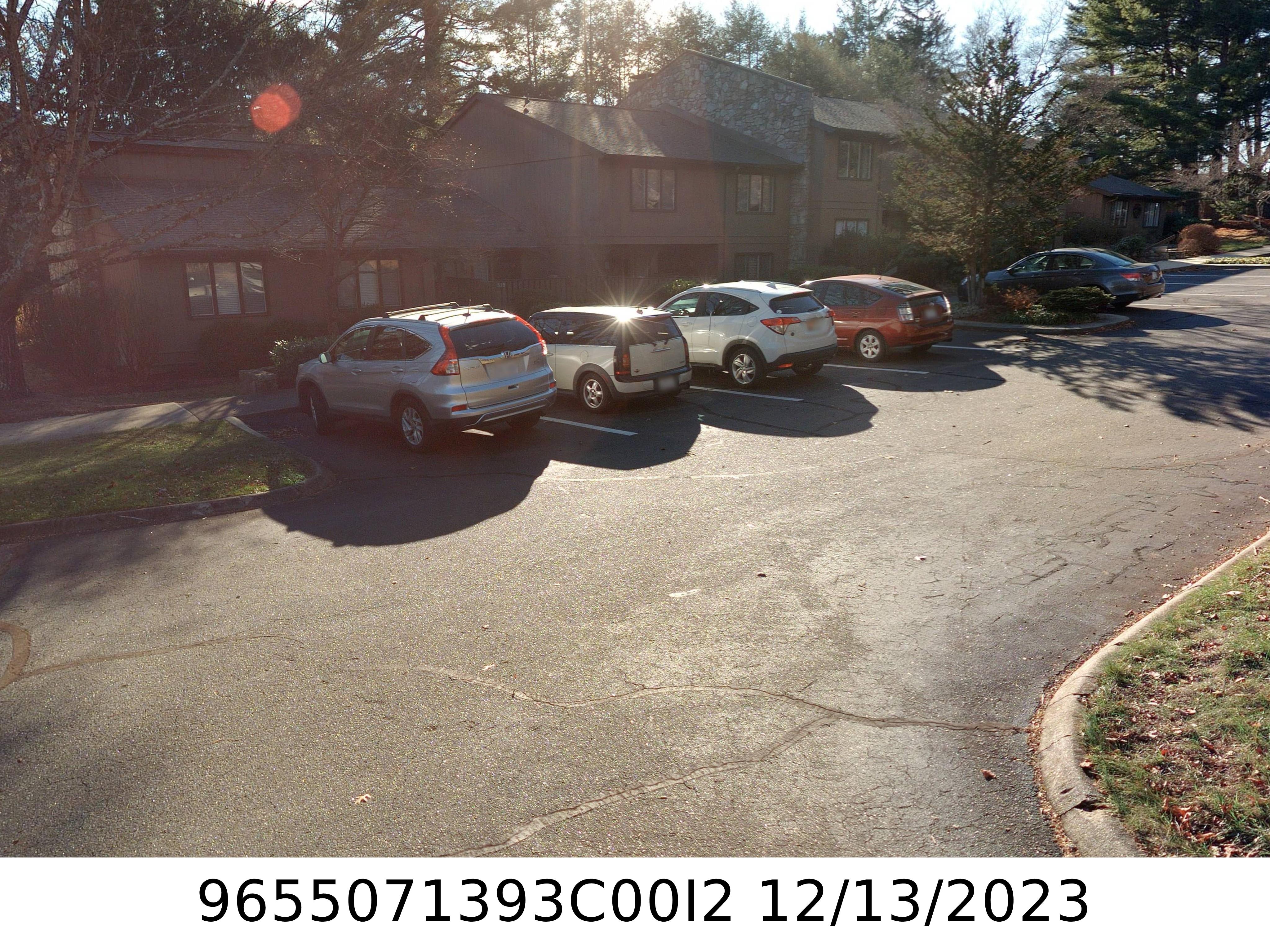 A picture of the property located at 520 CROWFIELDS LN, ASHEVILLE NC 28803.