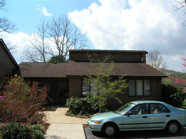 A picture of the property located at 506 CROWFIELDS LN, ASHEVILLE NC 28803.