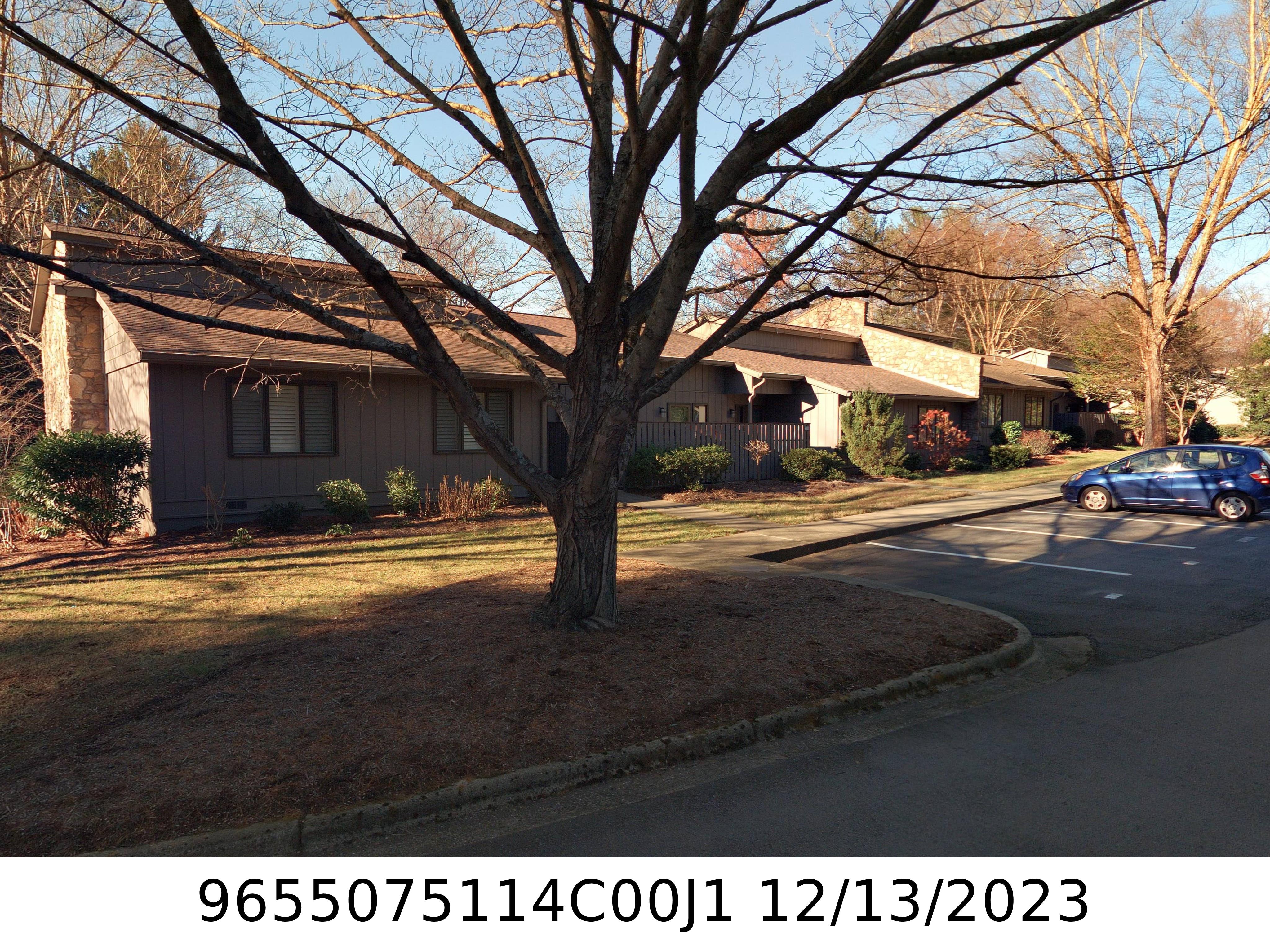 A picture of the property located at 600 CROWFIELDS LN, ASHEVILLE NC 28803.