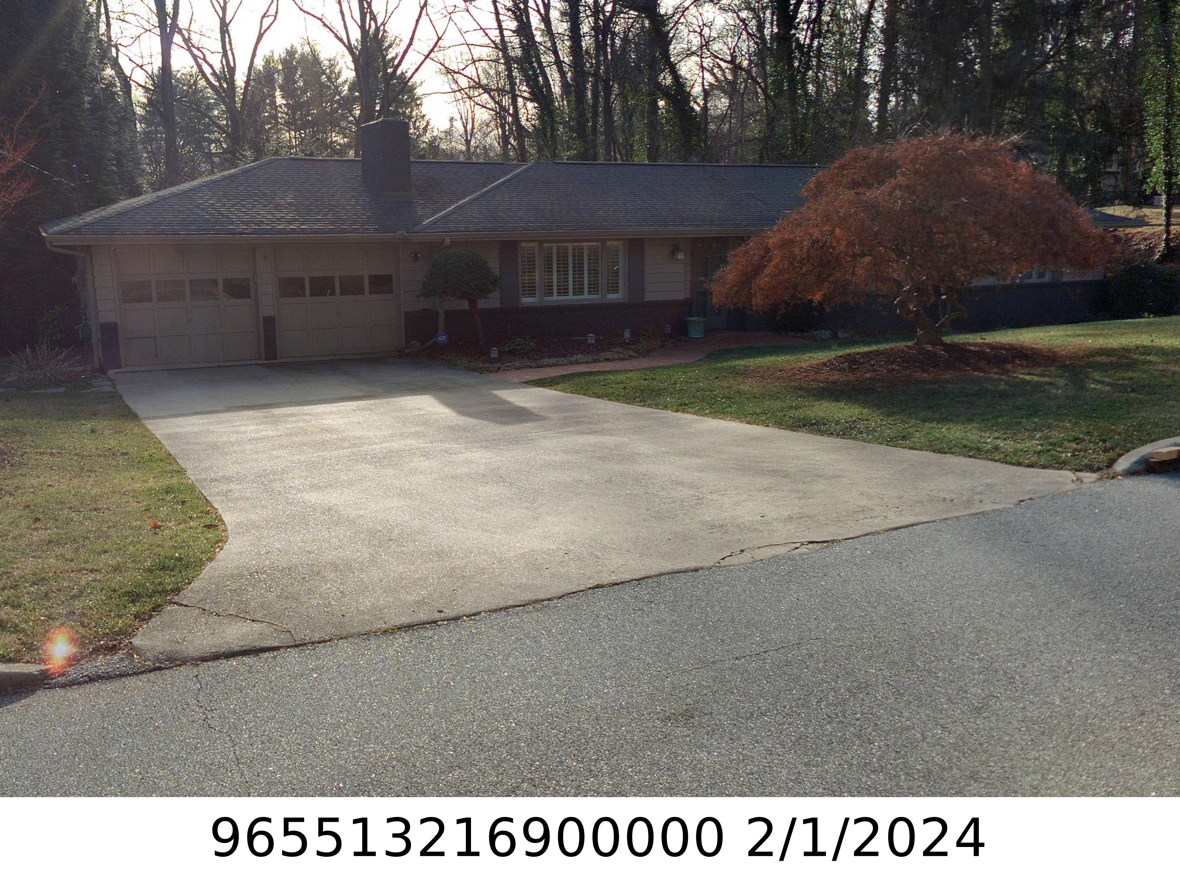 A picture of the property located at 12 N OAK FOREST DR, ASHEVILLE NC 28803.
