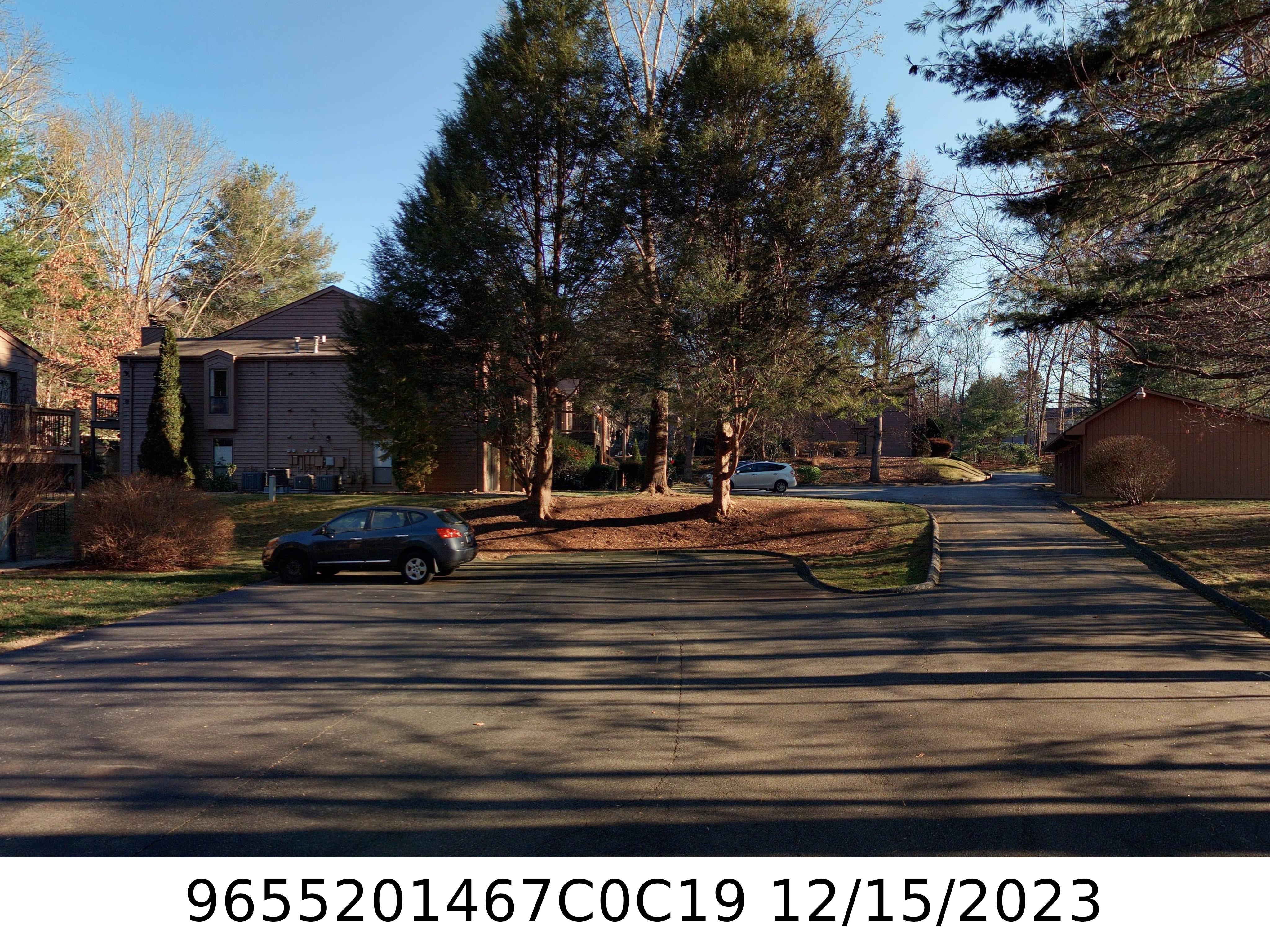 A picture of the property located at 19 RAVENCROFT LN, ASHEVILLE NC 28803.