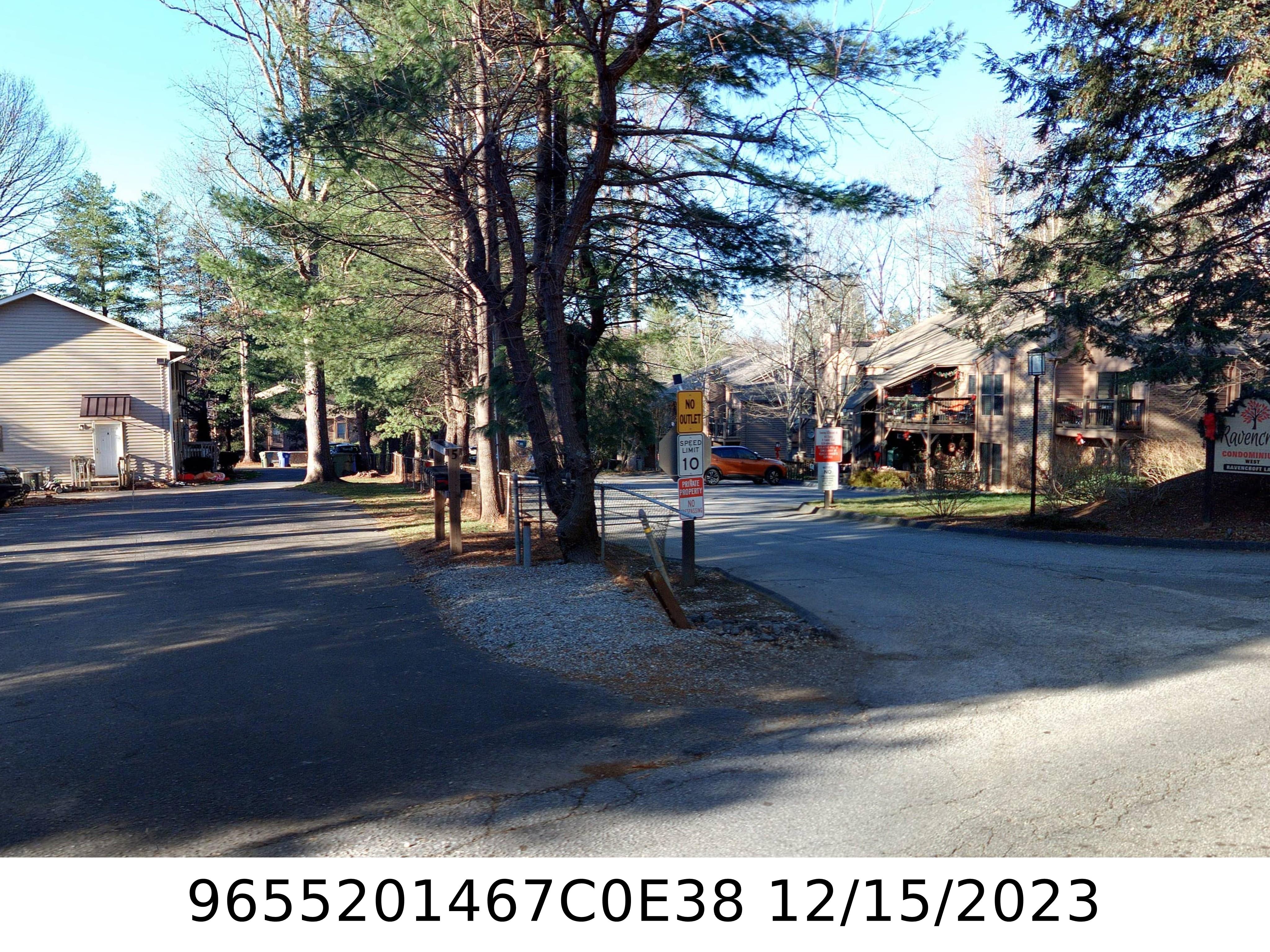 A picture of the property located at 38 RAVENCROFT LN, ASHEVILLE NC 28803.