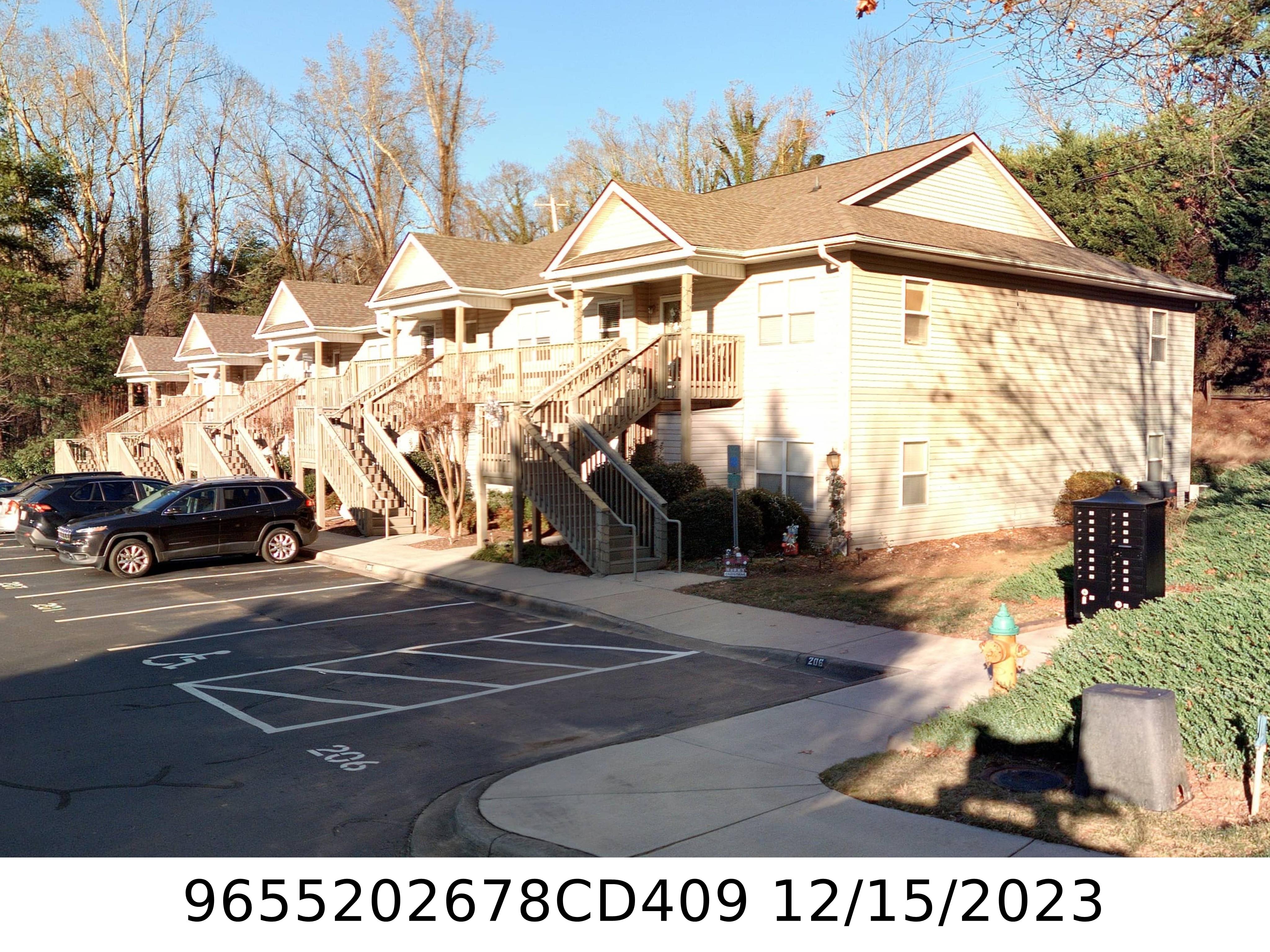 A picture of the property located at 409 CARLYLE WAY, ASHEVILLE NC 28803.