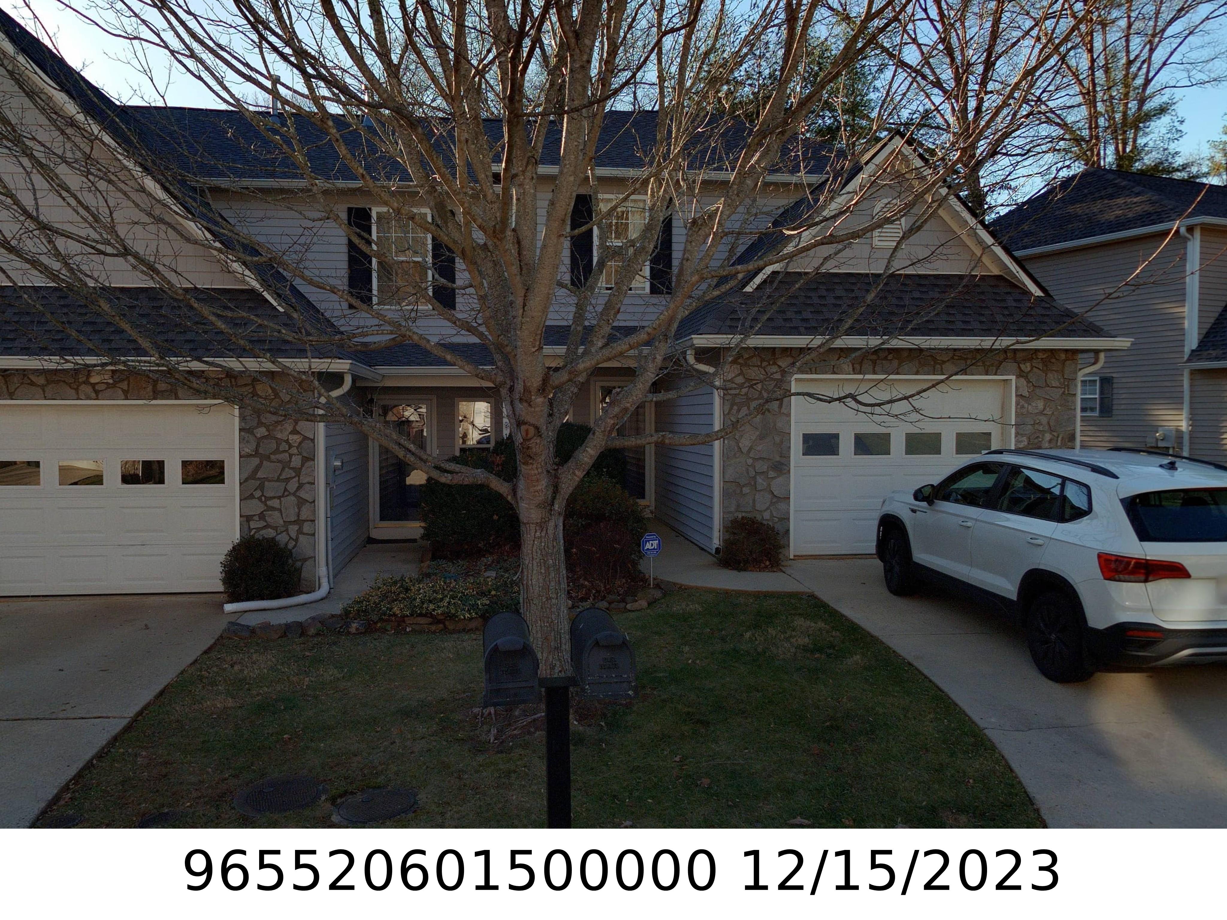 A picture of the property located at 15 WILLOWICK DR, ASHEVILLE NC 28803.