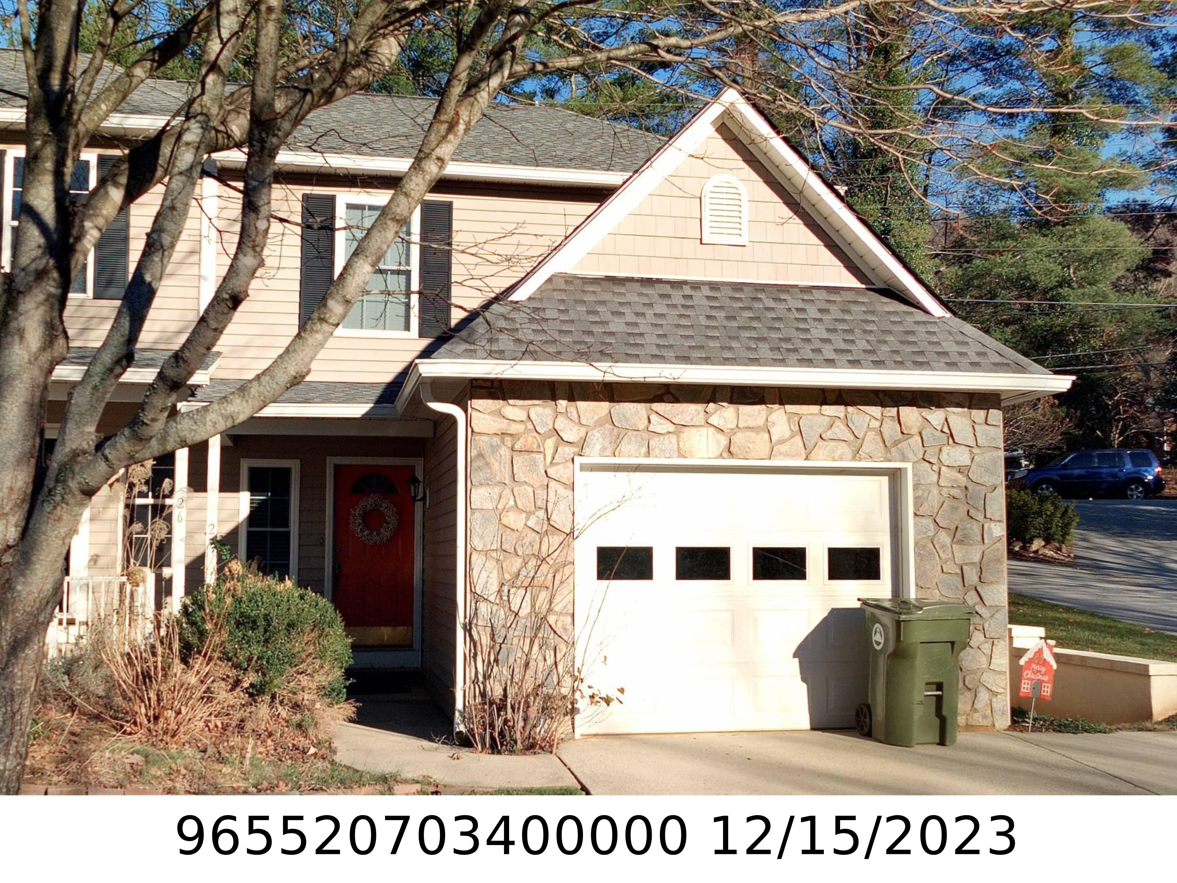 A picture of the property located at 27 WILLOWICK DR, ASHEVILLE NC 28803.