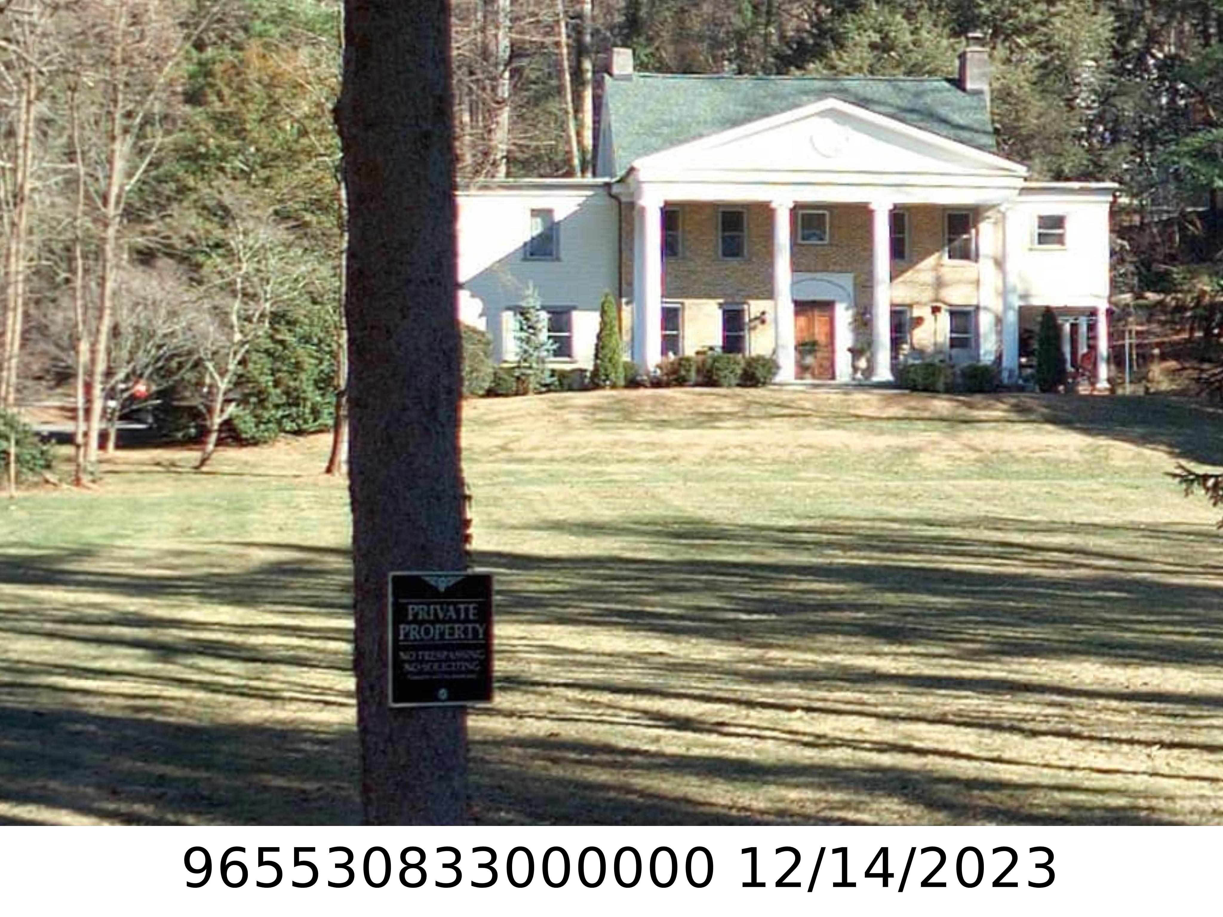 A picture of the property located at 113 RATHFARNHAM CIR, ASHEVILLE NC 28803.