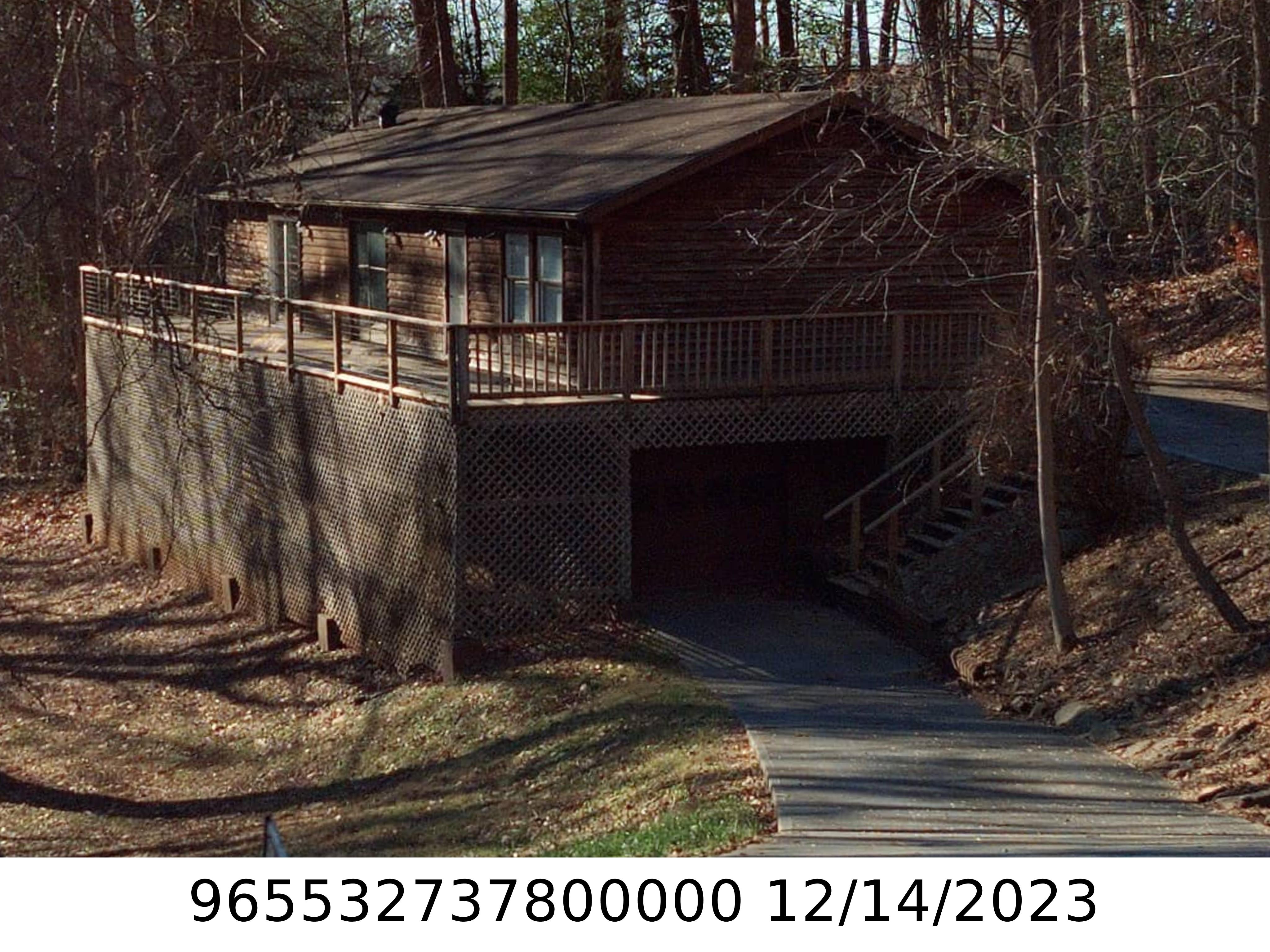 A picture of the property located at 42 MOUNTAIN SITE LN, ASHEVILLE NC 28803.
