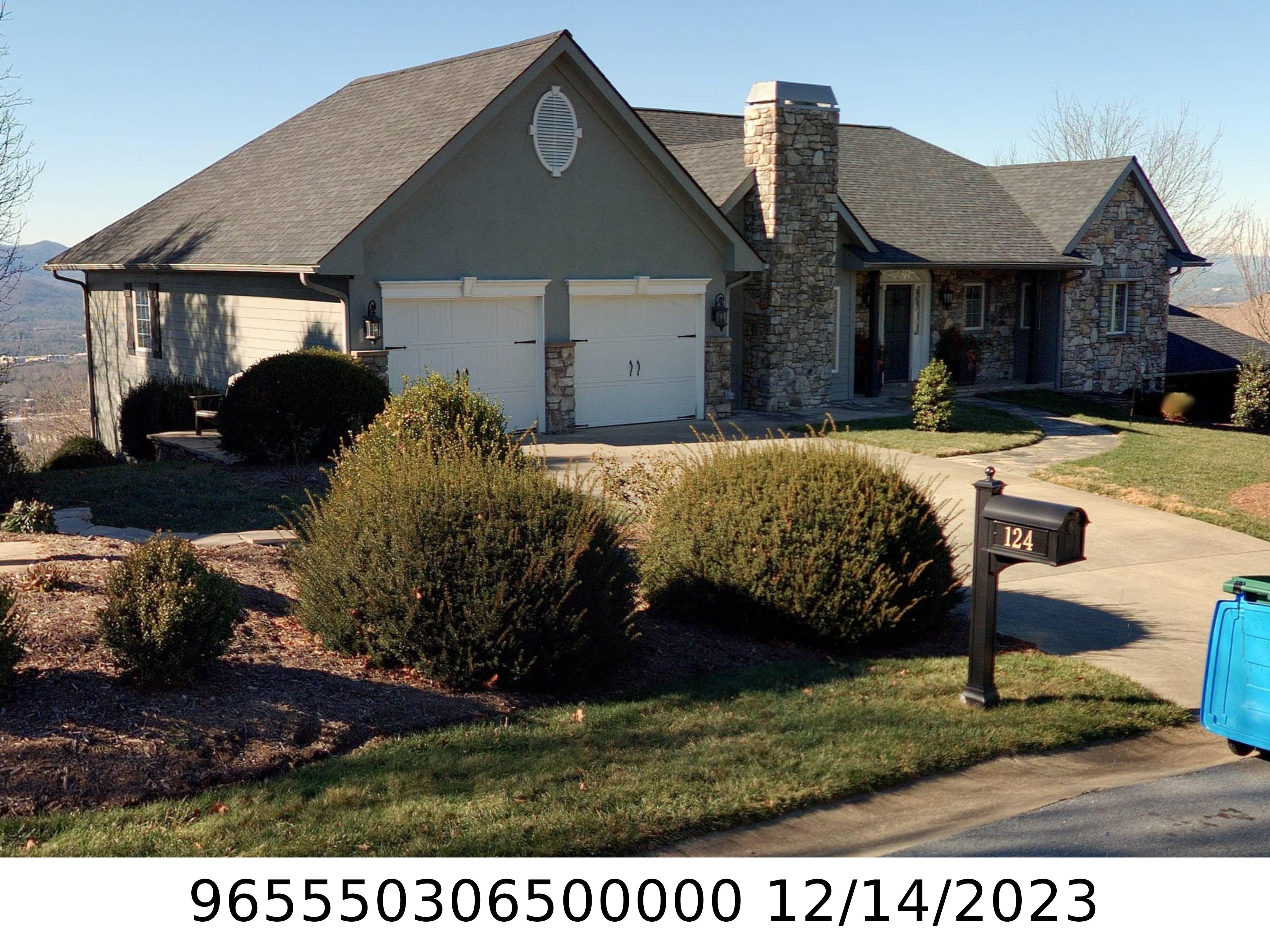 A picture of the property located at 124 STONE GATE DR, ARDEN NC 28704.