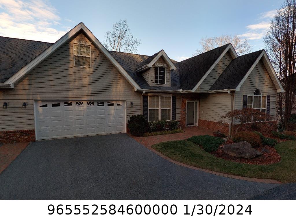 A picture of the property located at 117 TRUMPET LN, ASHEVILLE NC 28803.