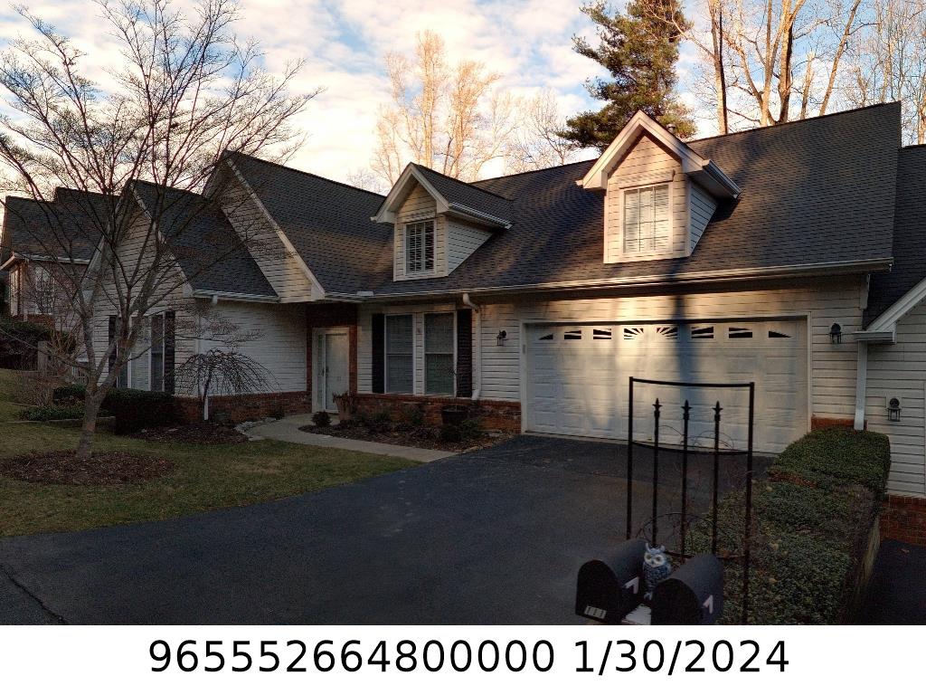 A picture of the property located at 111 TRUMPET LN, ASHEVILLE NC 28803.