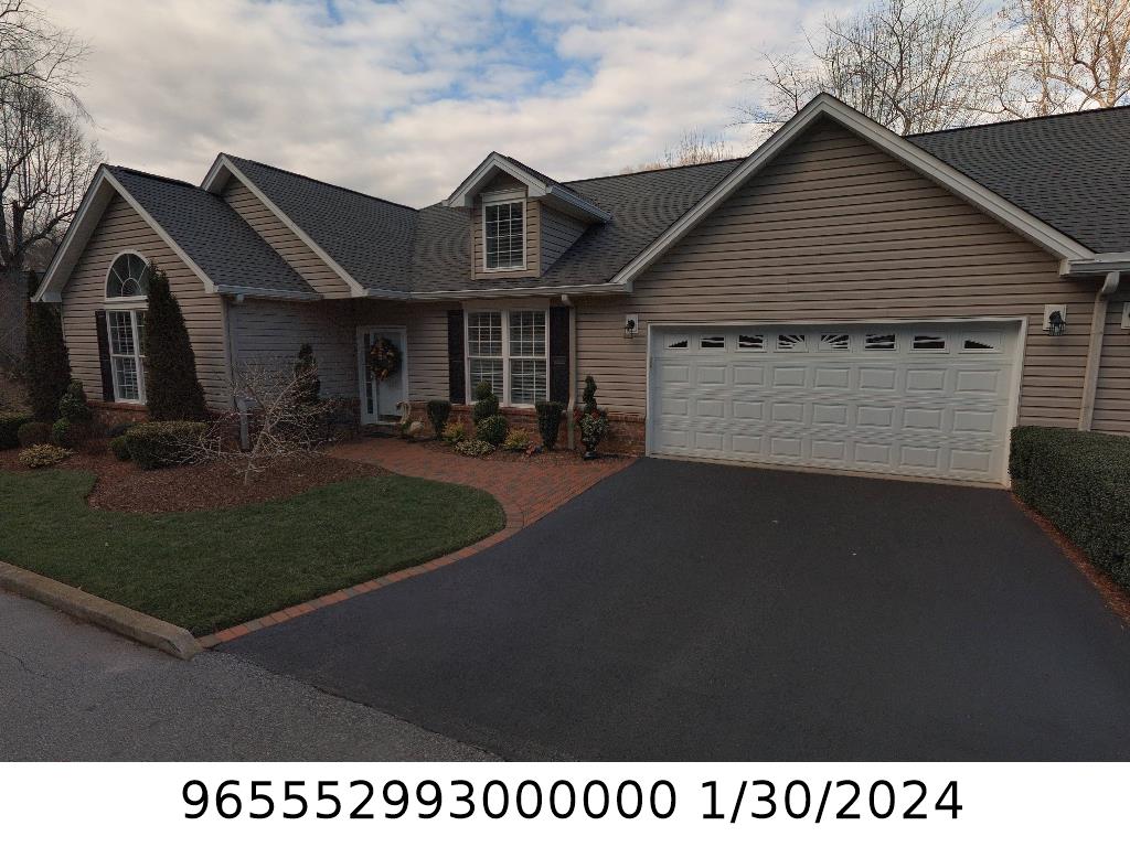 A picture of the property located at 102 JASMINE LN, ASHEVILLE NC 28803.