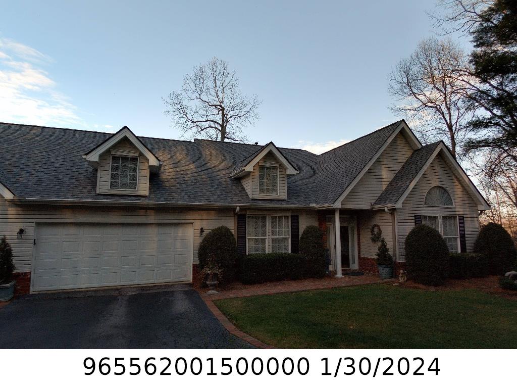A picture of the property located at 108 DUTCHMAN LN, ASHEVILLE NC 28803.