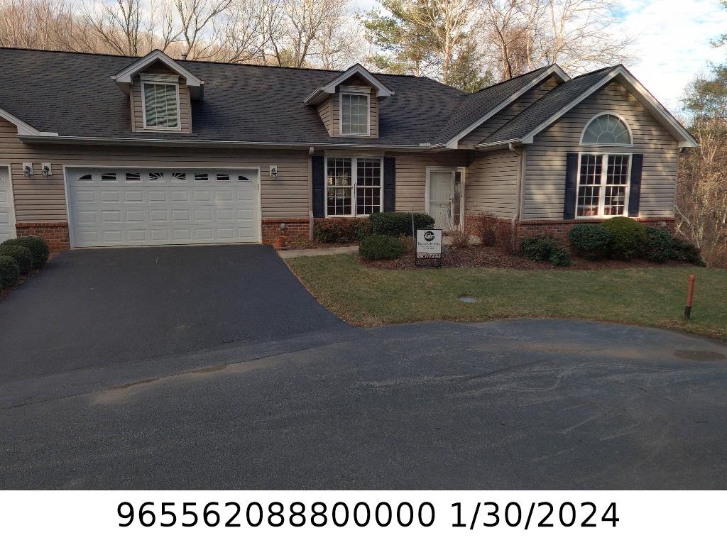 A picture of the property located at 108 JASMINE LN, ASHEVILLE NC 28803.