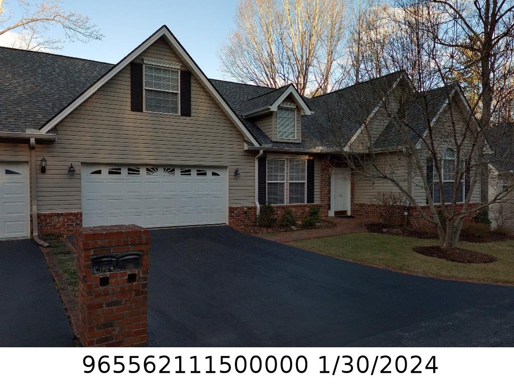 A picture of the property located at 108 SILVERROD LN, ASHEVILLE NC 28803.