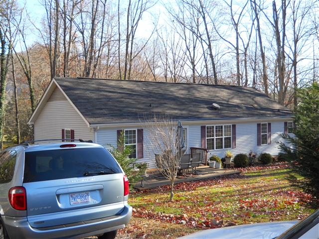 A picture of the property located at 55 PINNERS COVE RD, ASHEVILLE NC 28803.