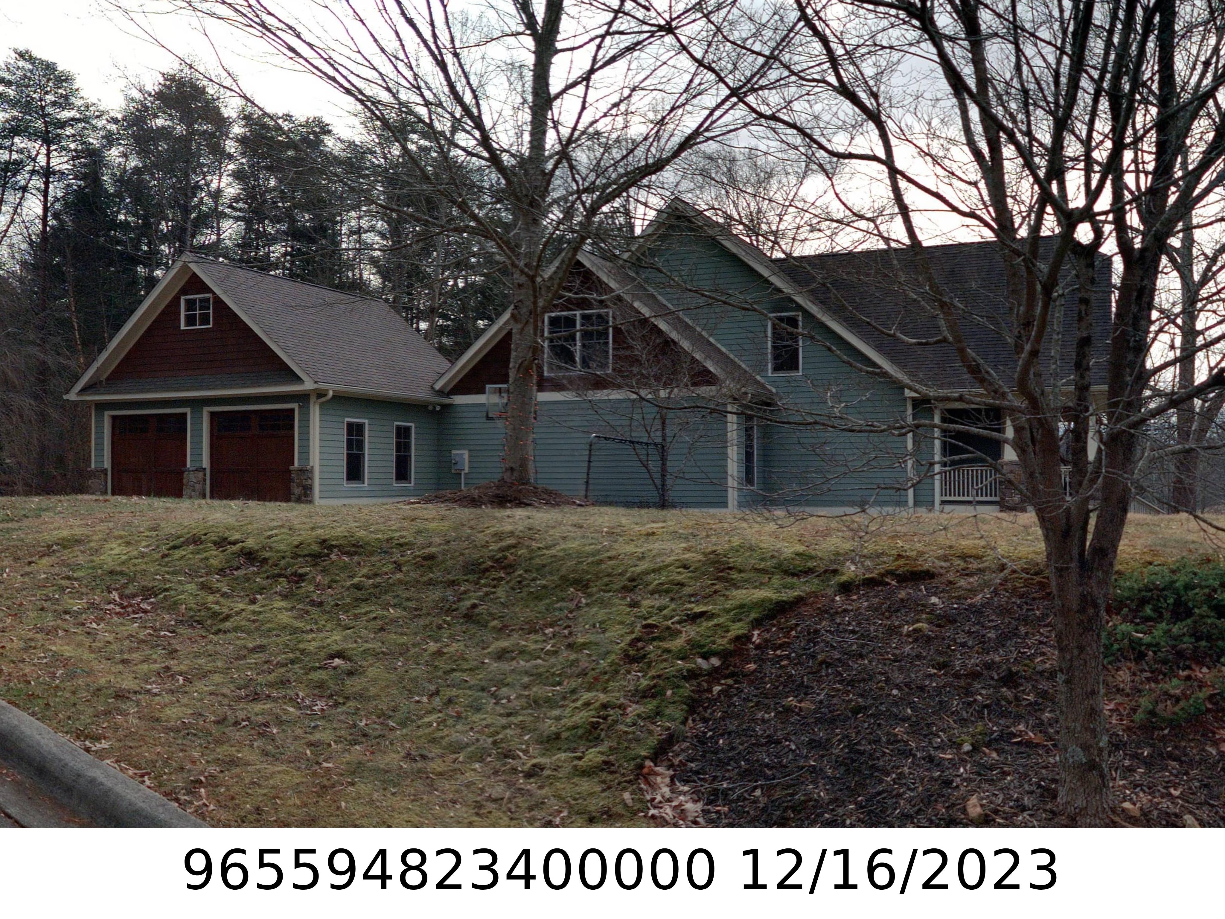A picture of the property located at 5 SUMMERSWEET LN, ASHEVILLE NC 28803.