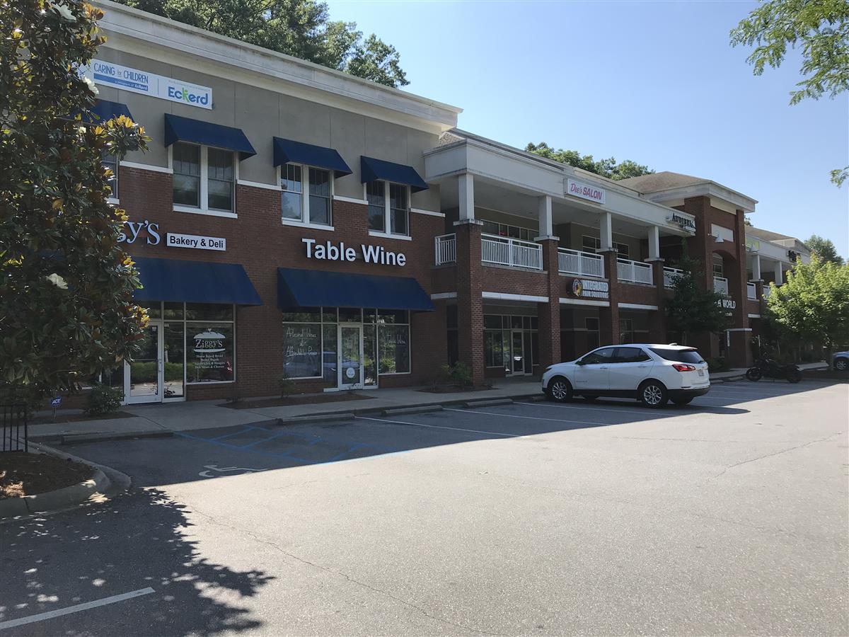 A picture of the property located at 1550 HENDERSONVILLE RD # 114, ASHEVILLE NC 28803.