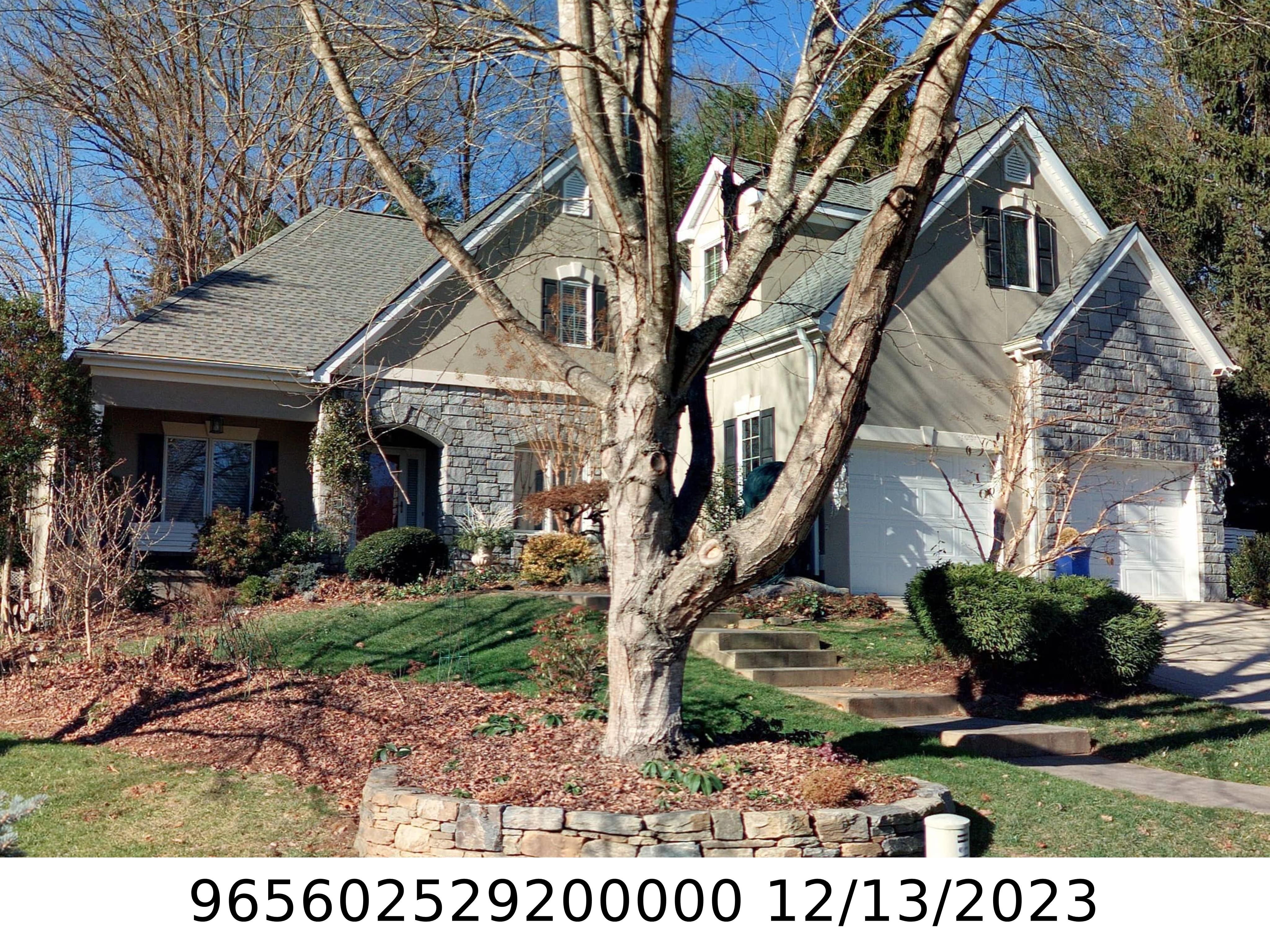 A picture of the property located at 13 TIVERTON LN, ASHEVILLE NC 28803.