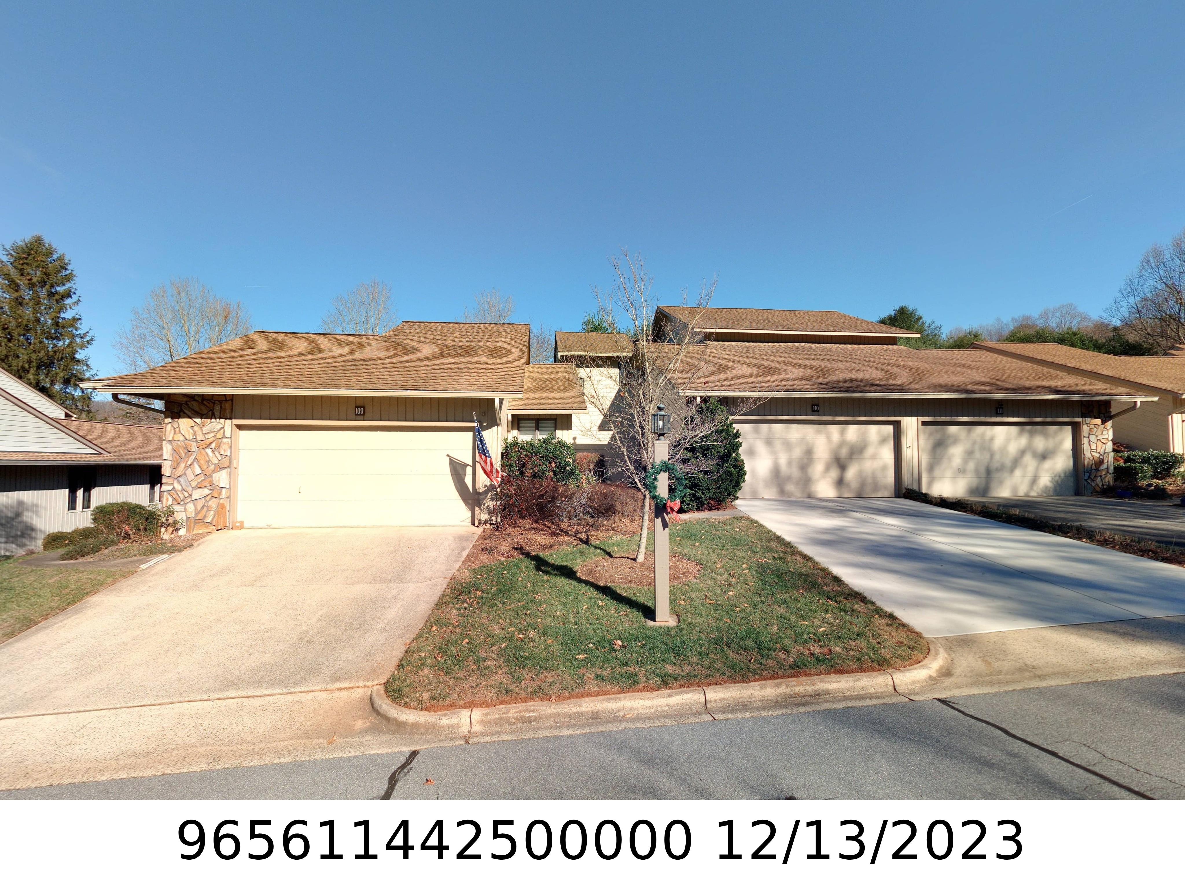 A picture of the property located at 110 CLUBWOOD CT, ASHEVILLE NC 28803.
