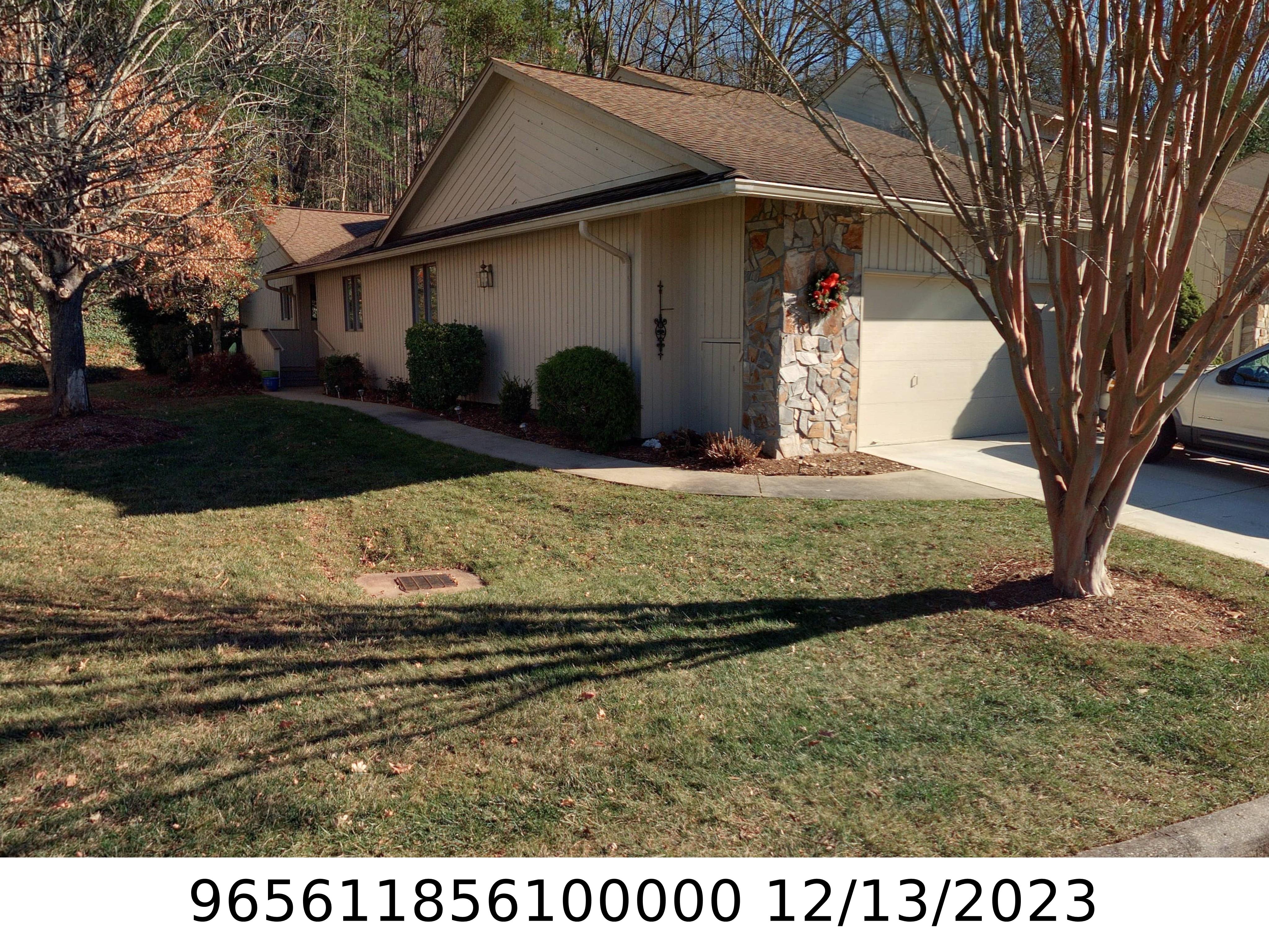 A picture of the property located at 113 CLOVERLEAF LN, ASHEVILLE NC 28803.