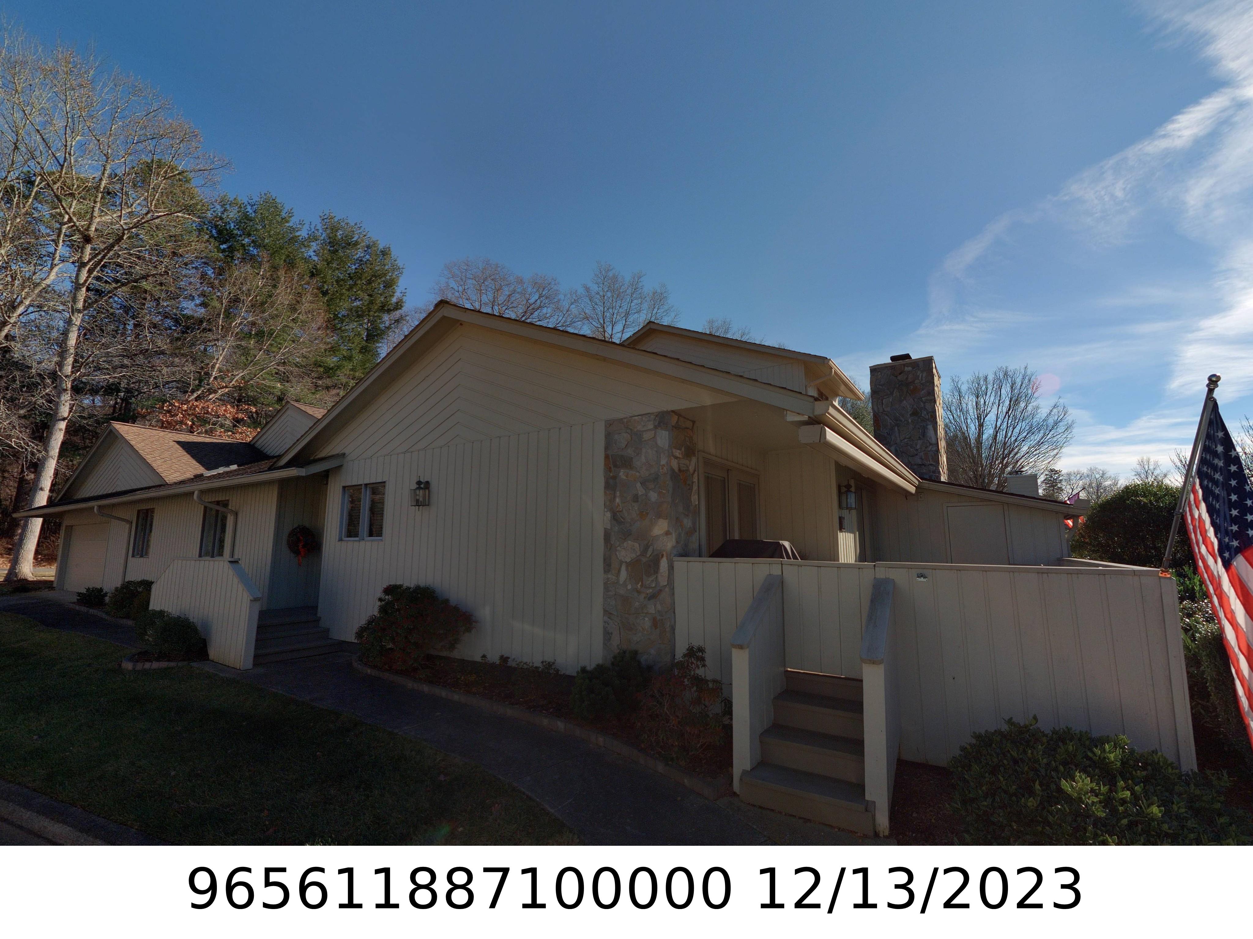 A picture of the property located at 106 CLOVERLEAF LN, ASHEVILLE NC 28803.