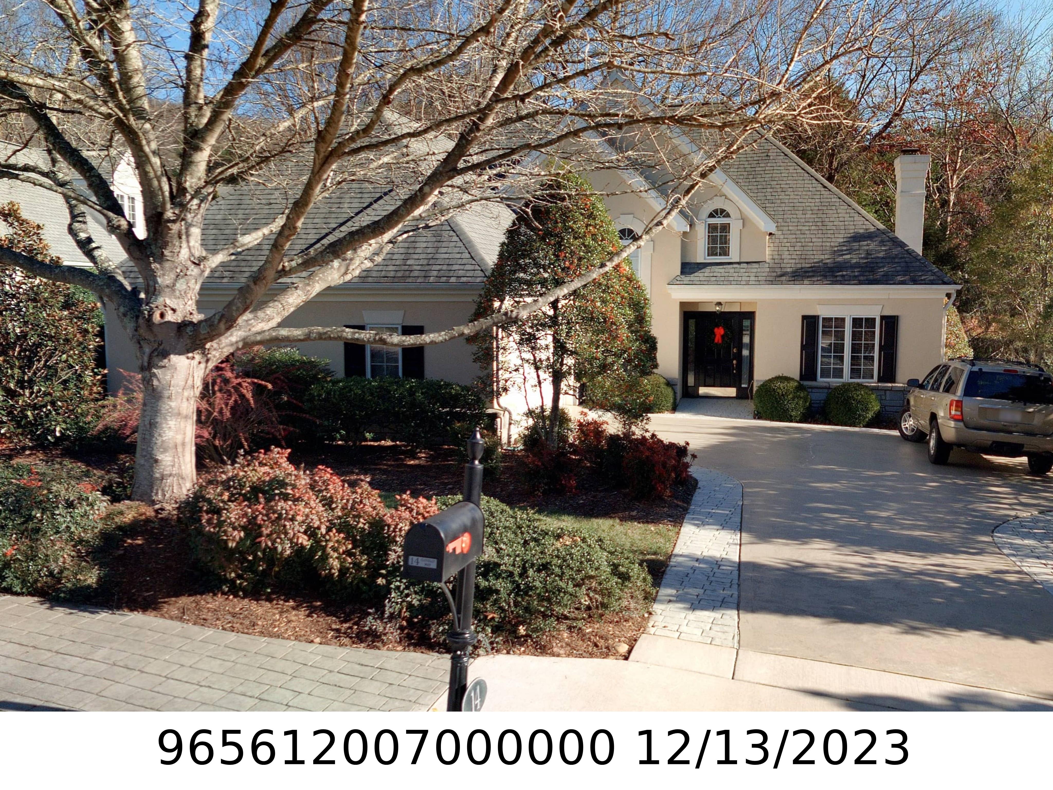 A picture of the property located at 14 CLOVELLY WAY, ASHEVILLE NC 28803.