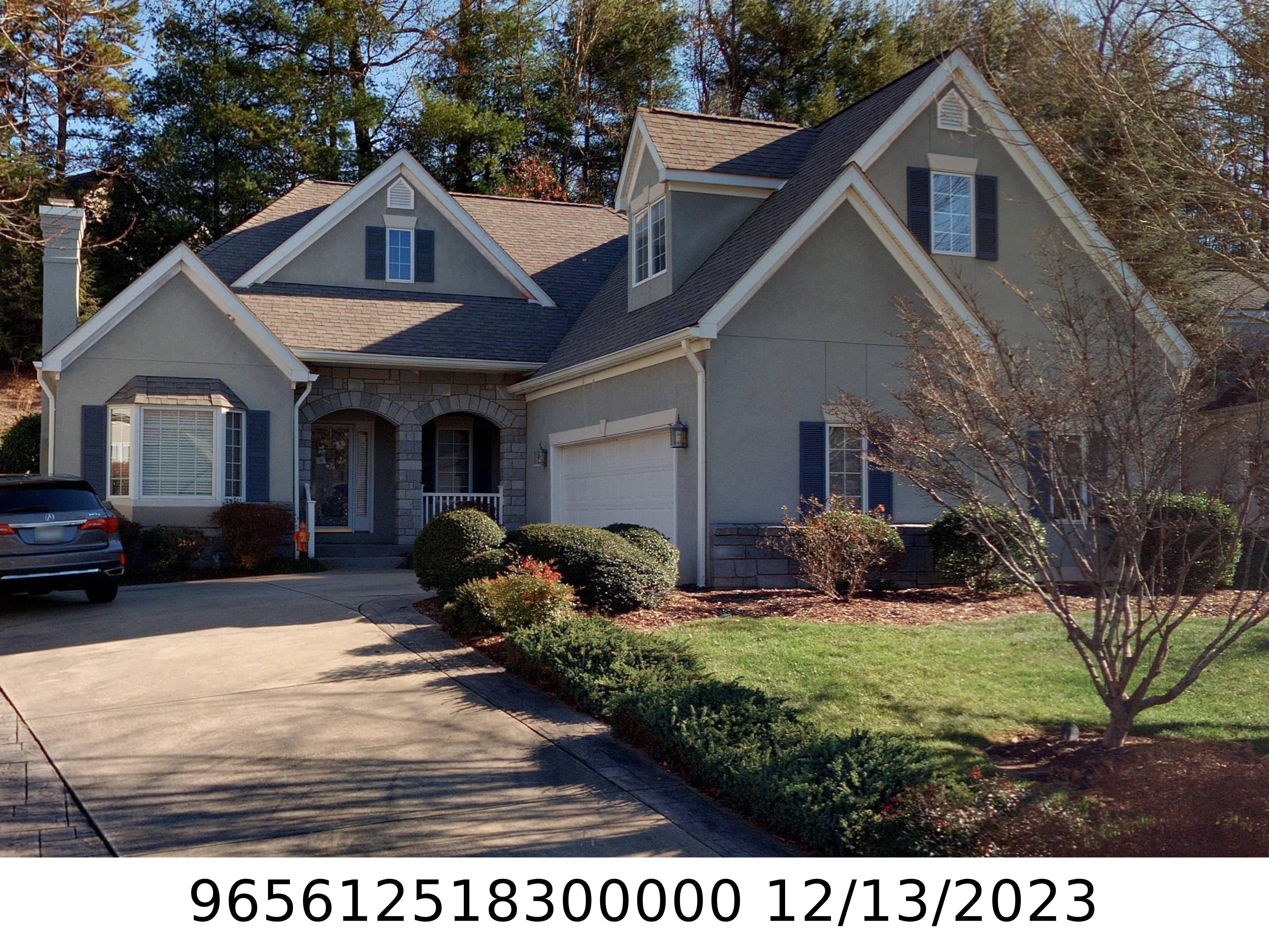 A picture of the property located at 36 TIVERTON LN, ASHEVILLE NC 28803.