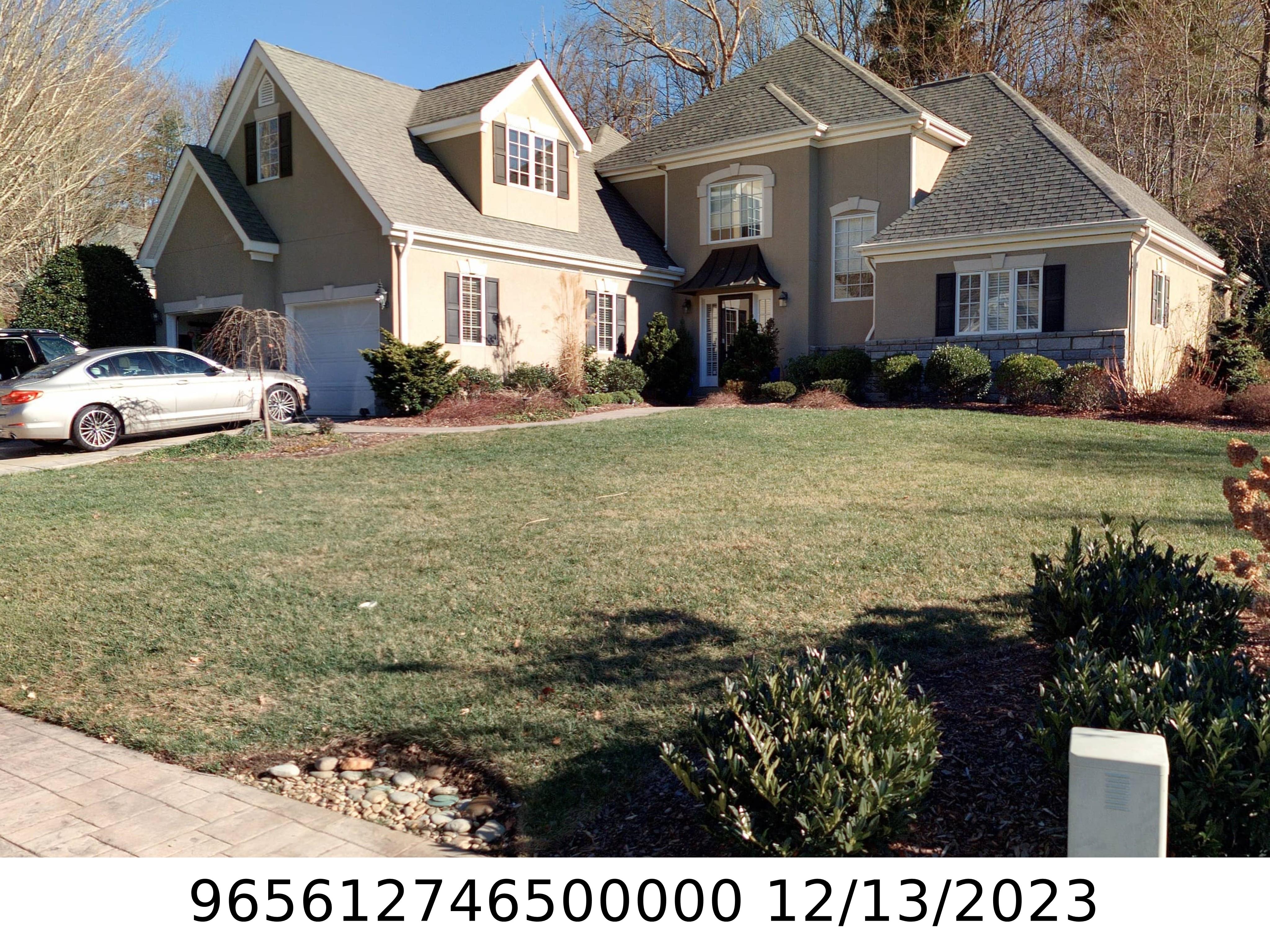 A picture of the property located at 44 TIVERTON LN, ASHEVILLE NC 28803.
