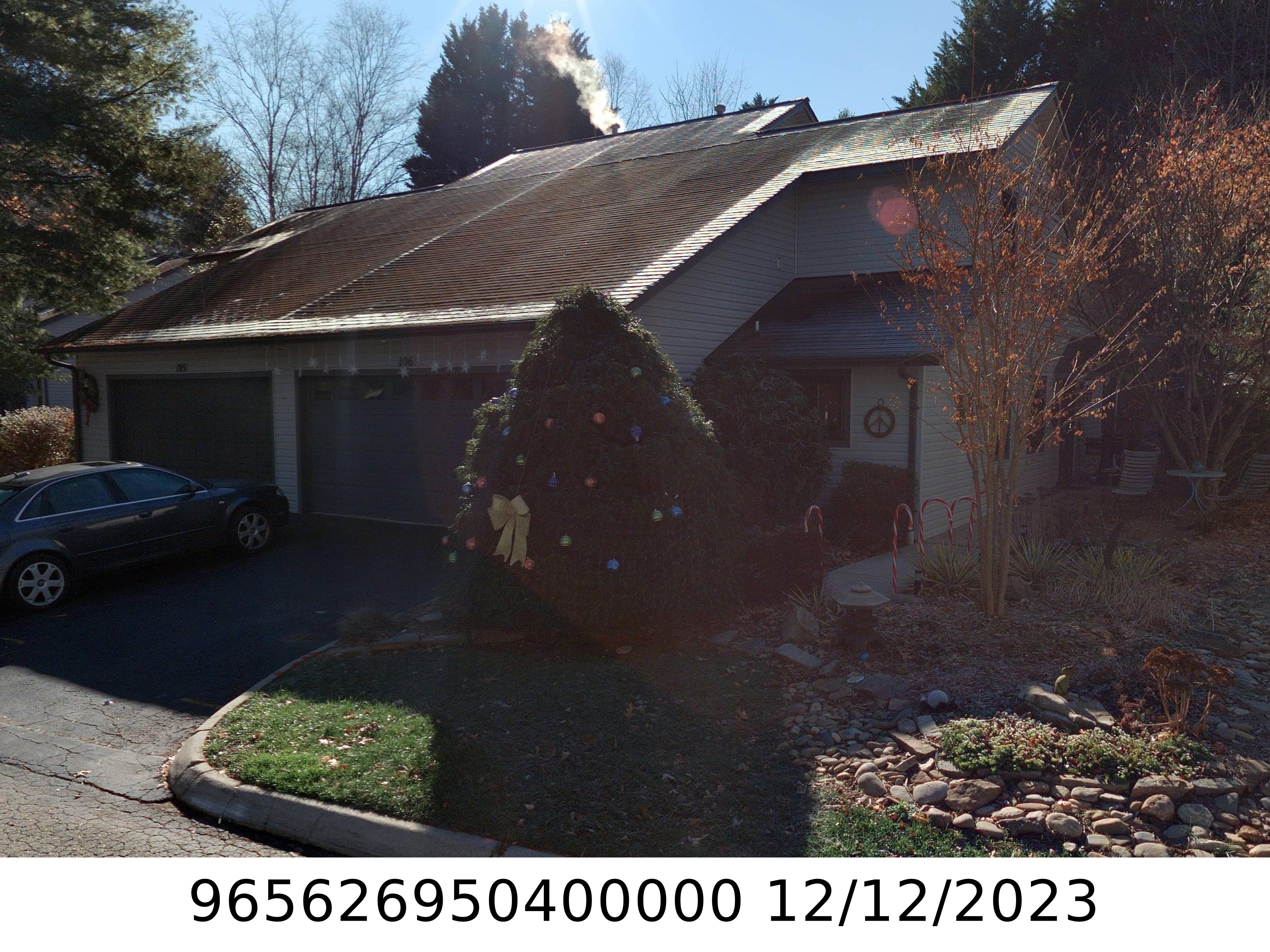 A picture of the property located at 106 CIMARRON DR, ASHEVILLE NC 28803.
