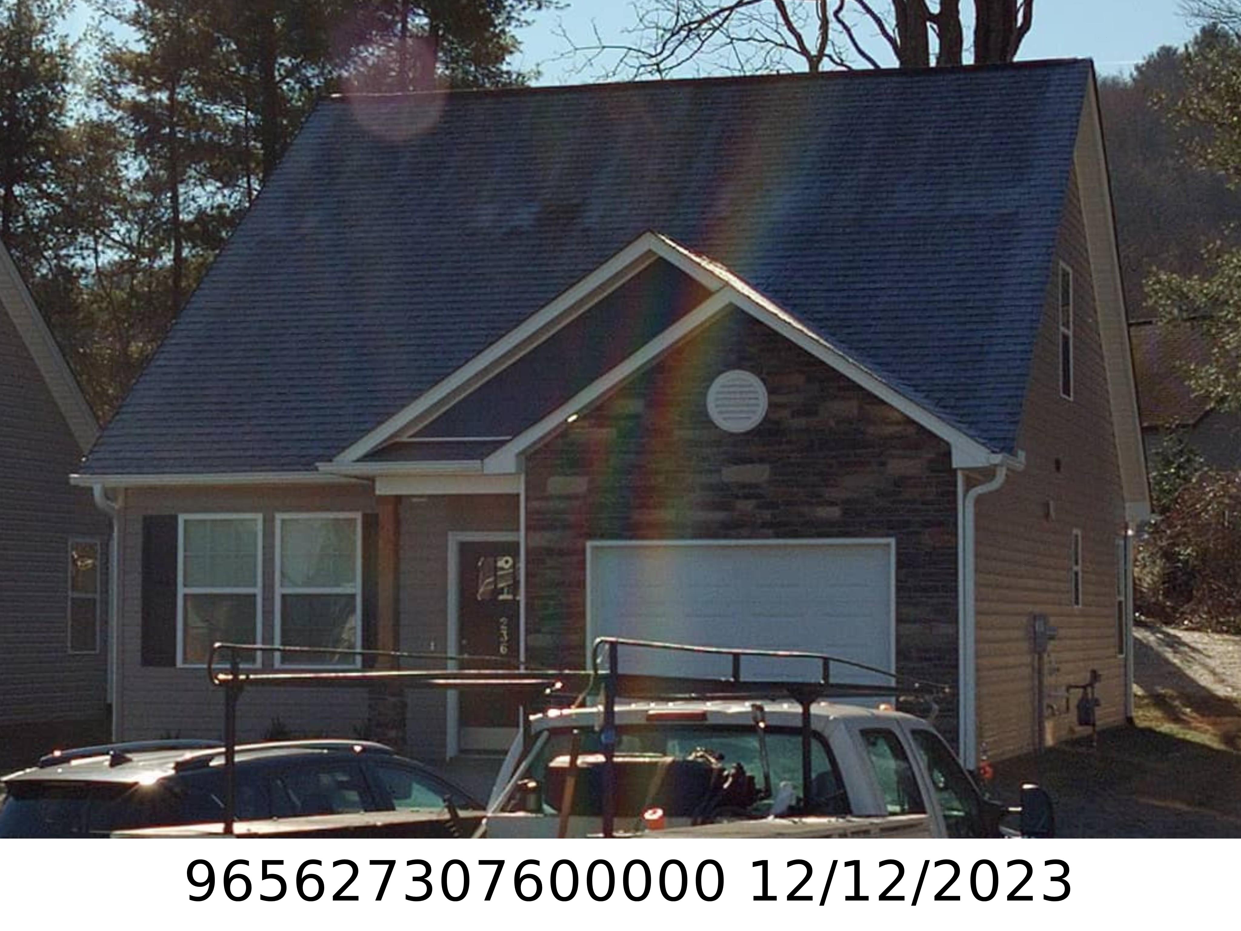 A picture of the property located at 236 ROCKROSE CT, ASHEVILLE NC 28803.
