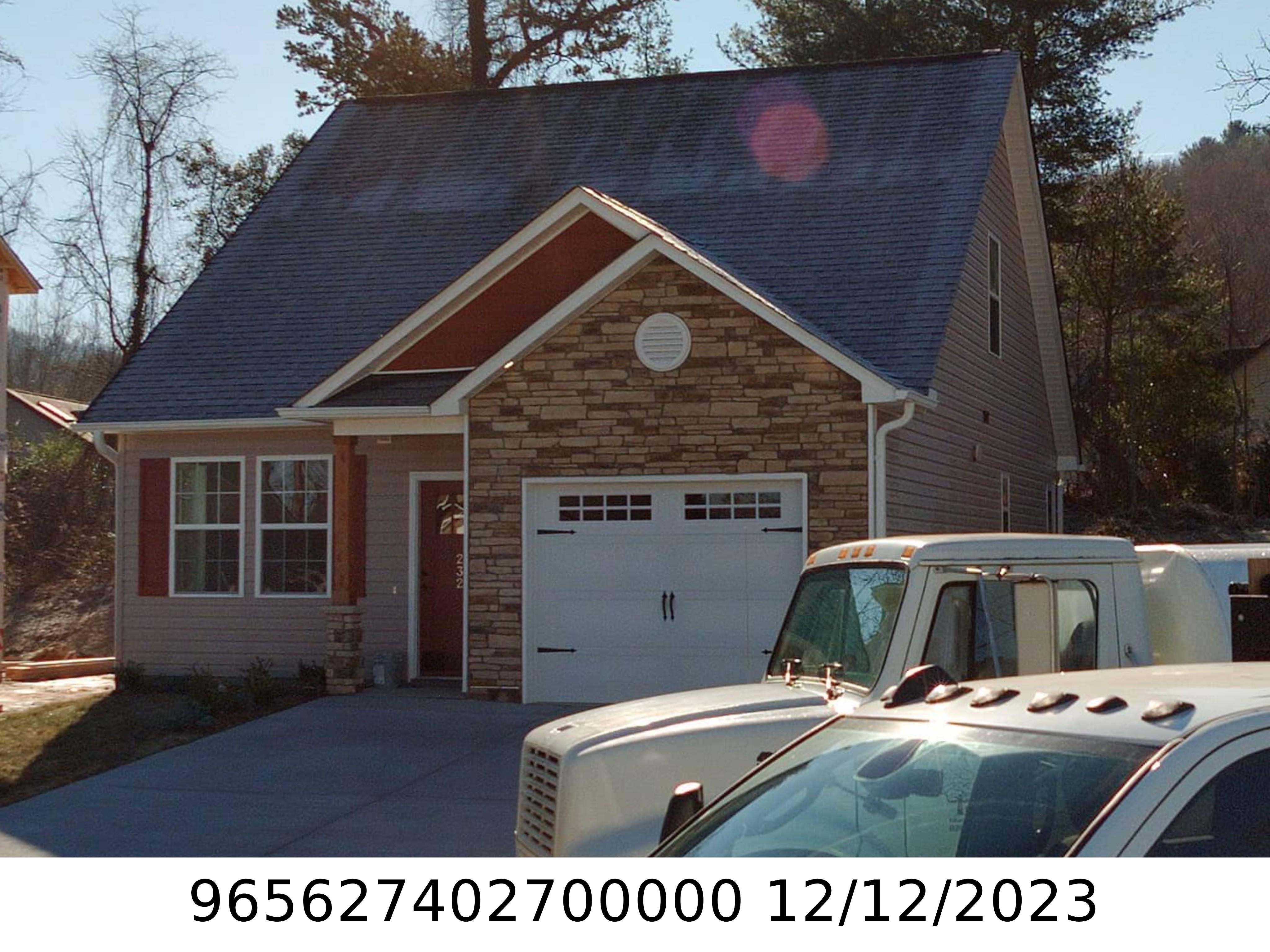 A picture of the property located at 232 ROCKROSE CT, ASHEVILLE NC 28803.