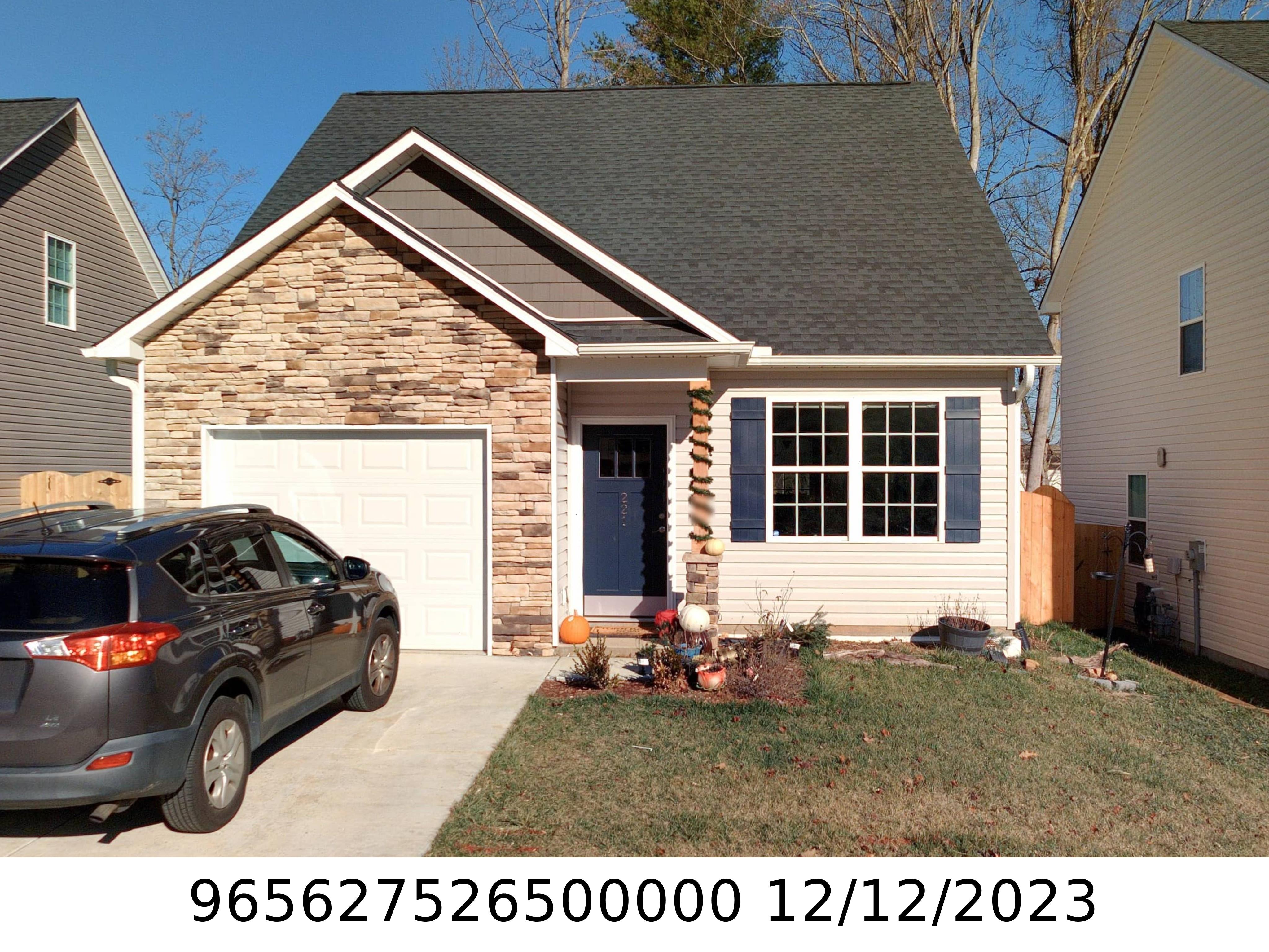 A picture of the property located at 221 ROCKROSE CT, ASHEVILLE NC 28803.