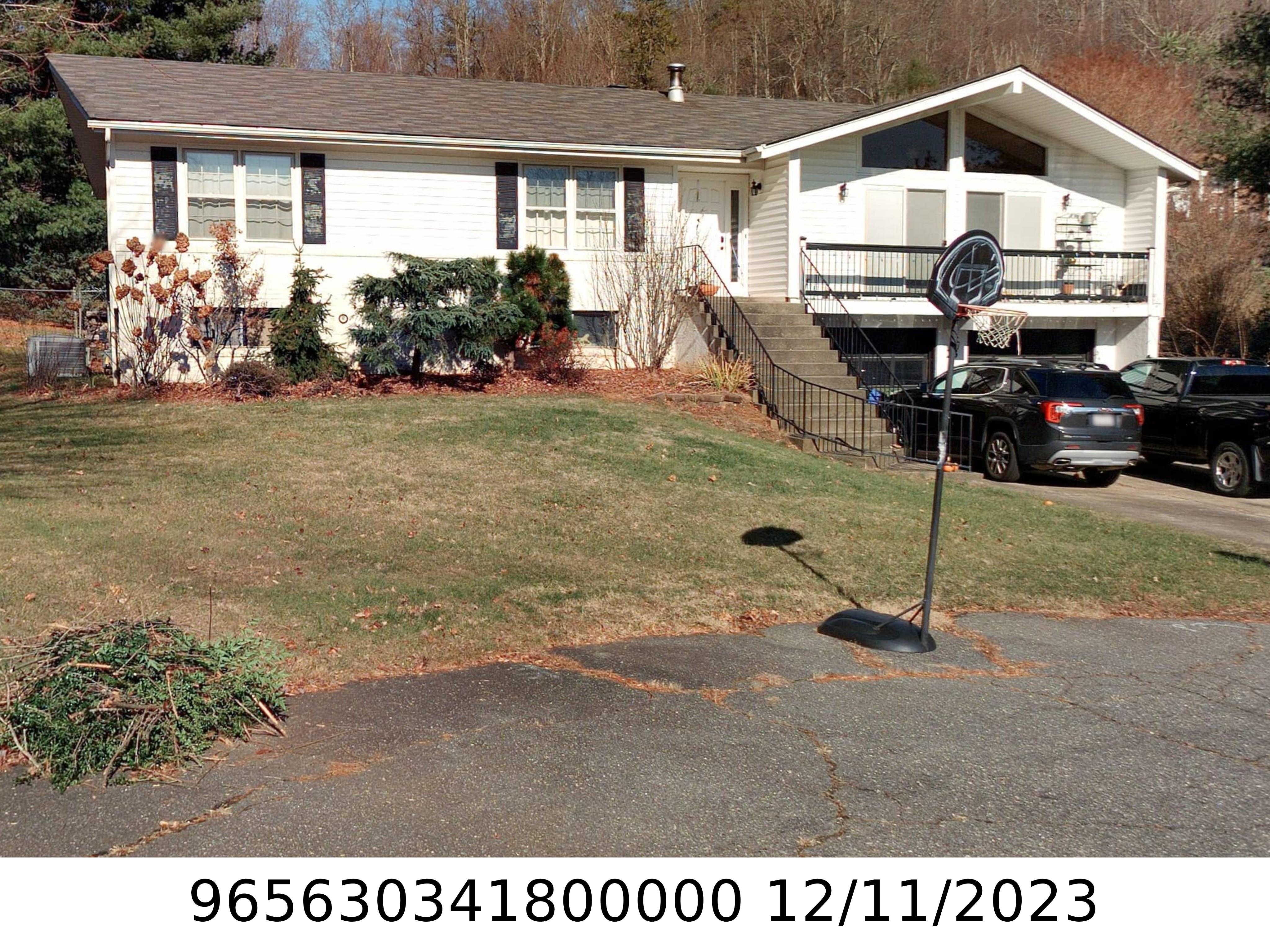 A picture of the property located at 23 CAMPBELL CIR, ASHEVILLE NC 28803.