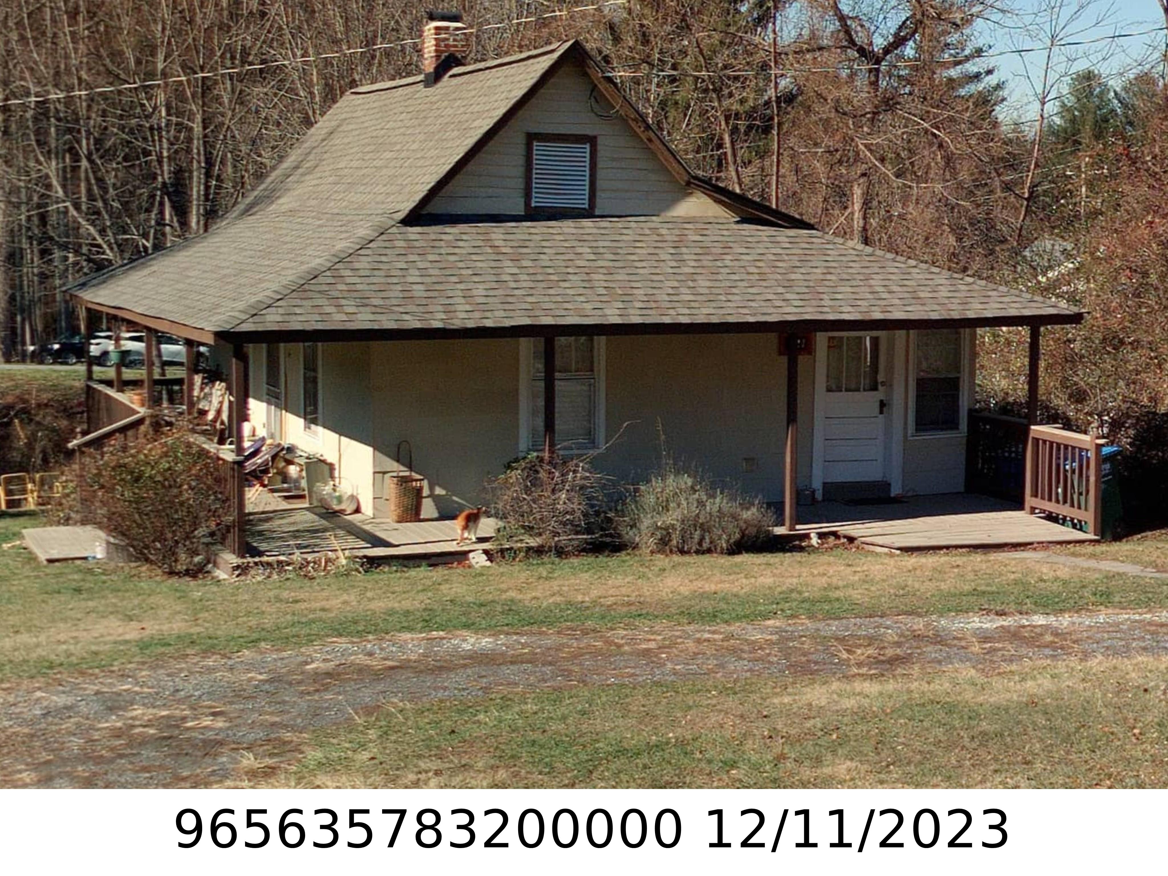 A picture of the property located at 221 EDGEWOOD RD S, ASHEVILLE NC 28803.