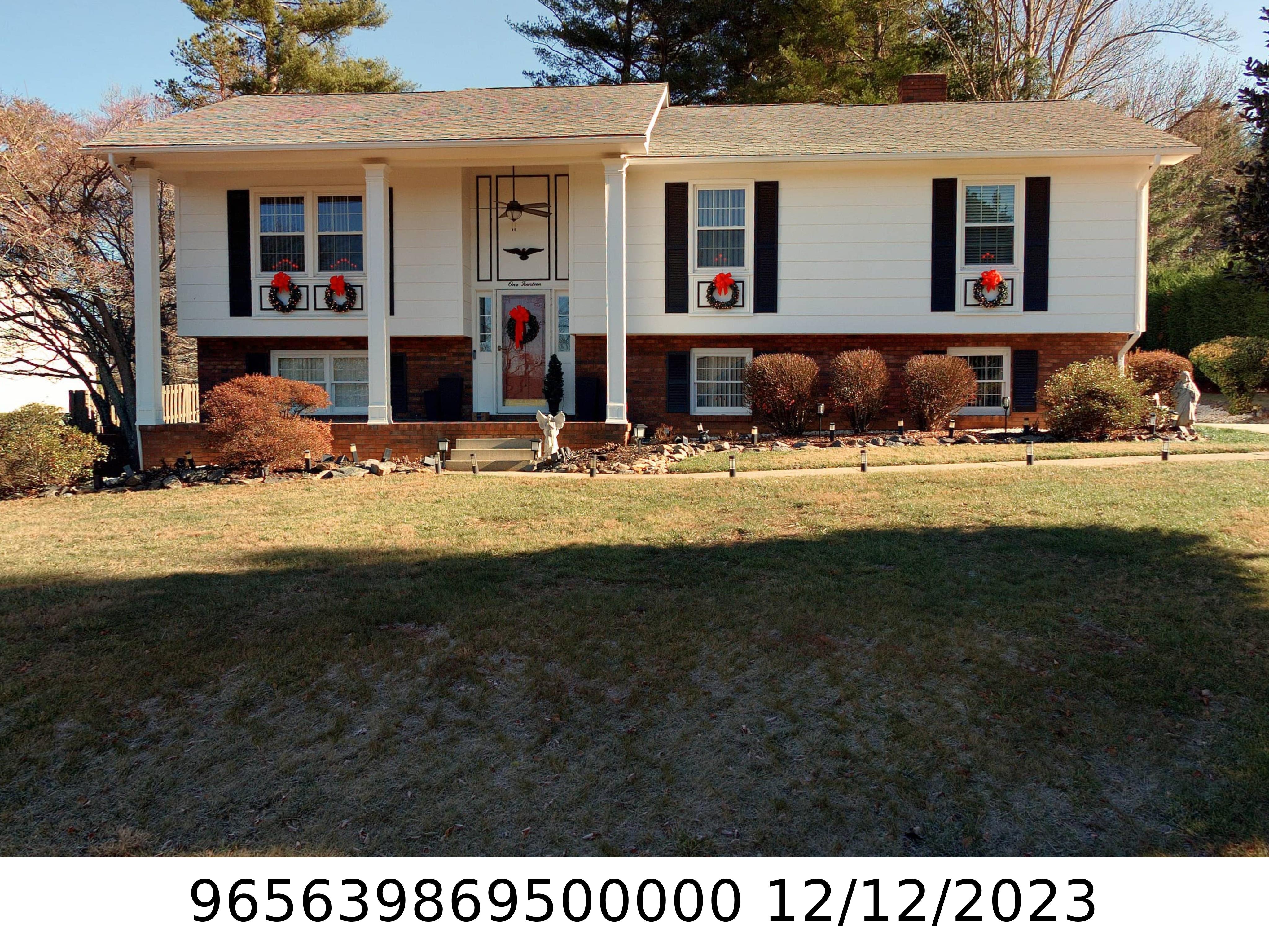 A picture of the property located at 114 GRAHAM LN, ASHEVILLE NC 28803.