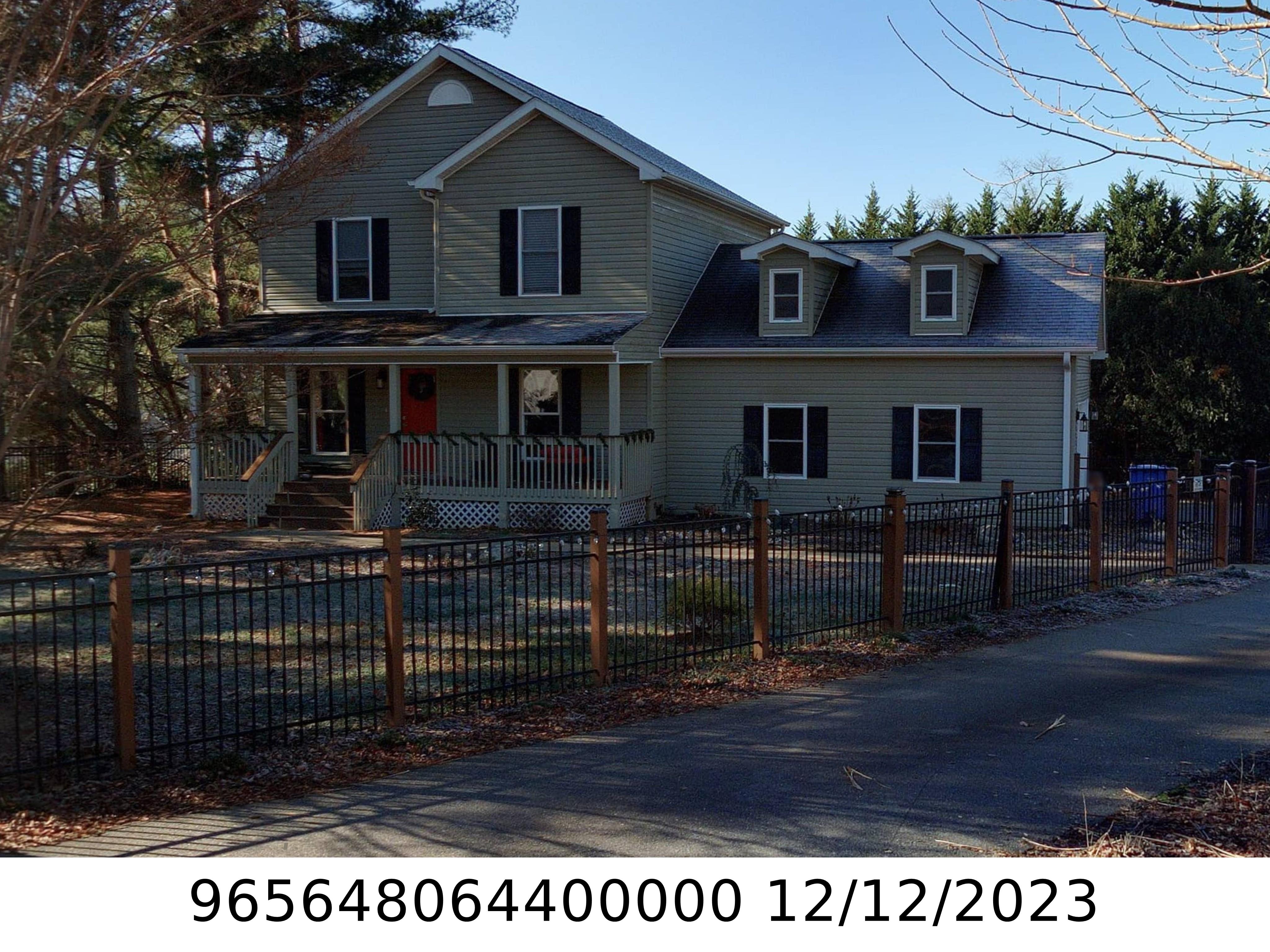 A picture of the property located at 6 FOREST PARK LN, ASHEVILLE NC 28803.