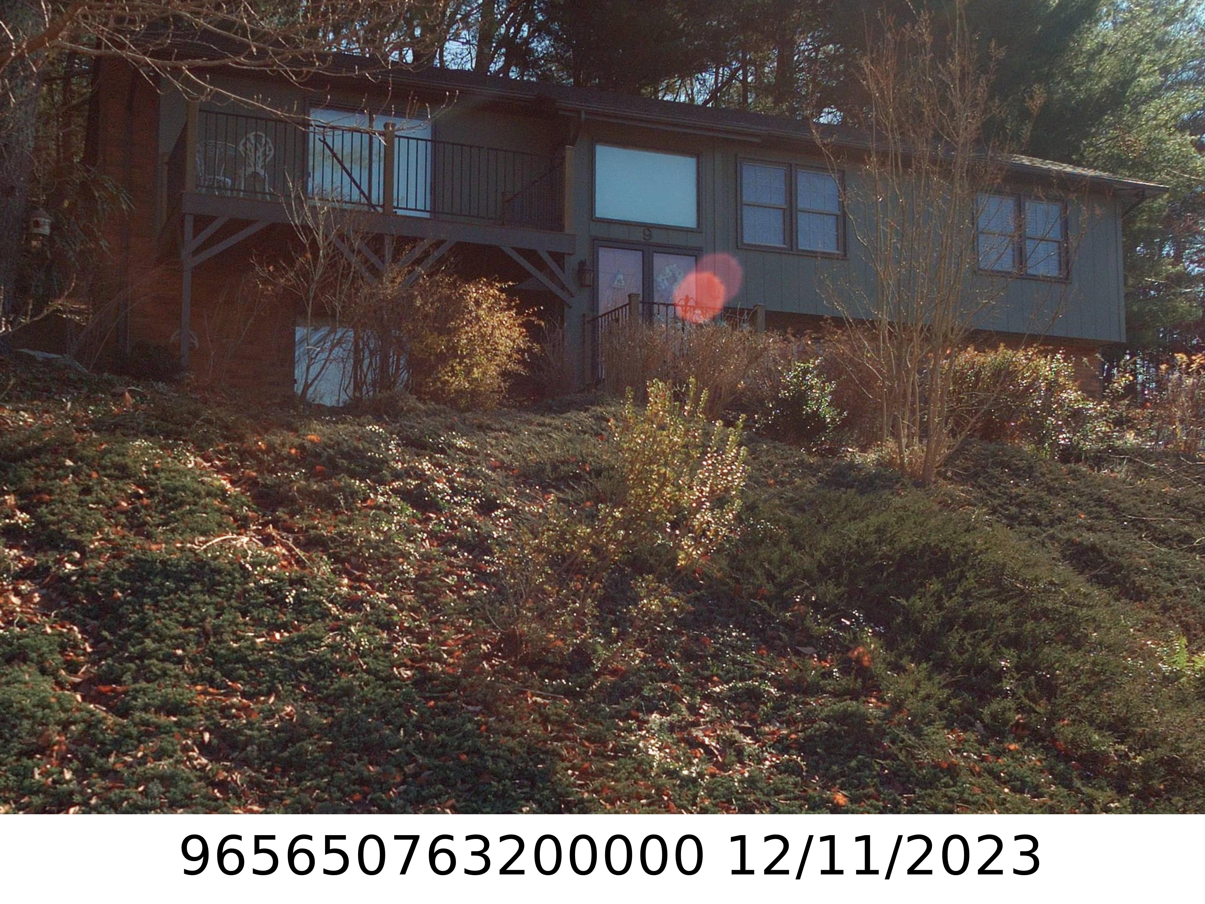 A picture of the property located at 9 ELMWOOD LN, ASHEVILLE NC 28803.