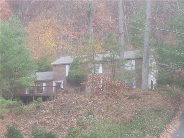 A picture of the property located at 15 ELMWOOD LN, ASHEVILLE NC 28803.