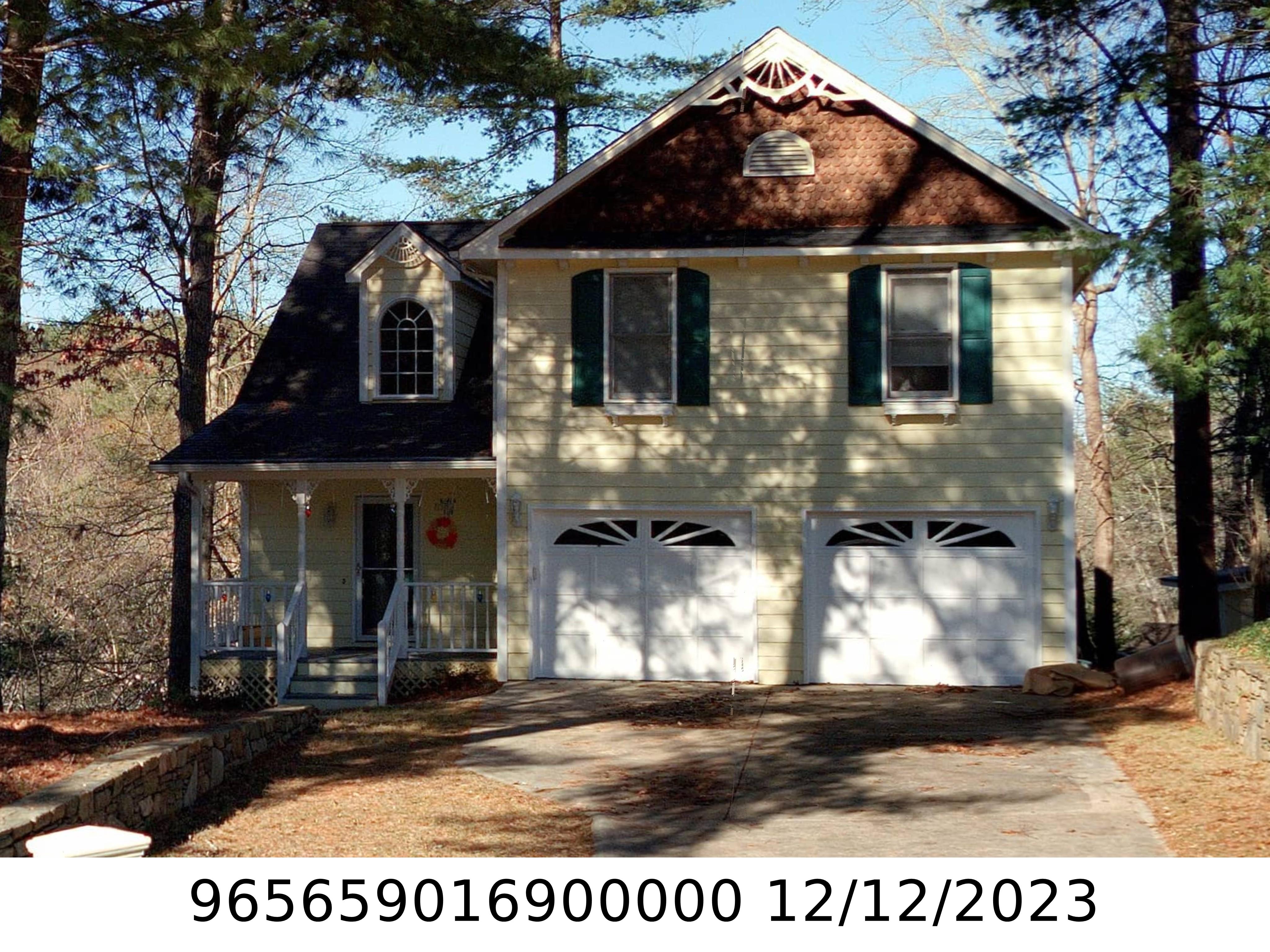A picture of the property located at 102 GOLDFINCH LN, ASHEVILLE NC 28803.
