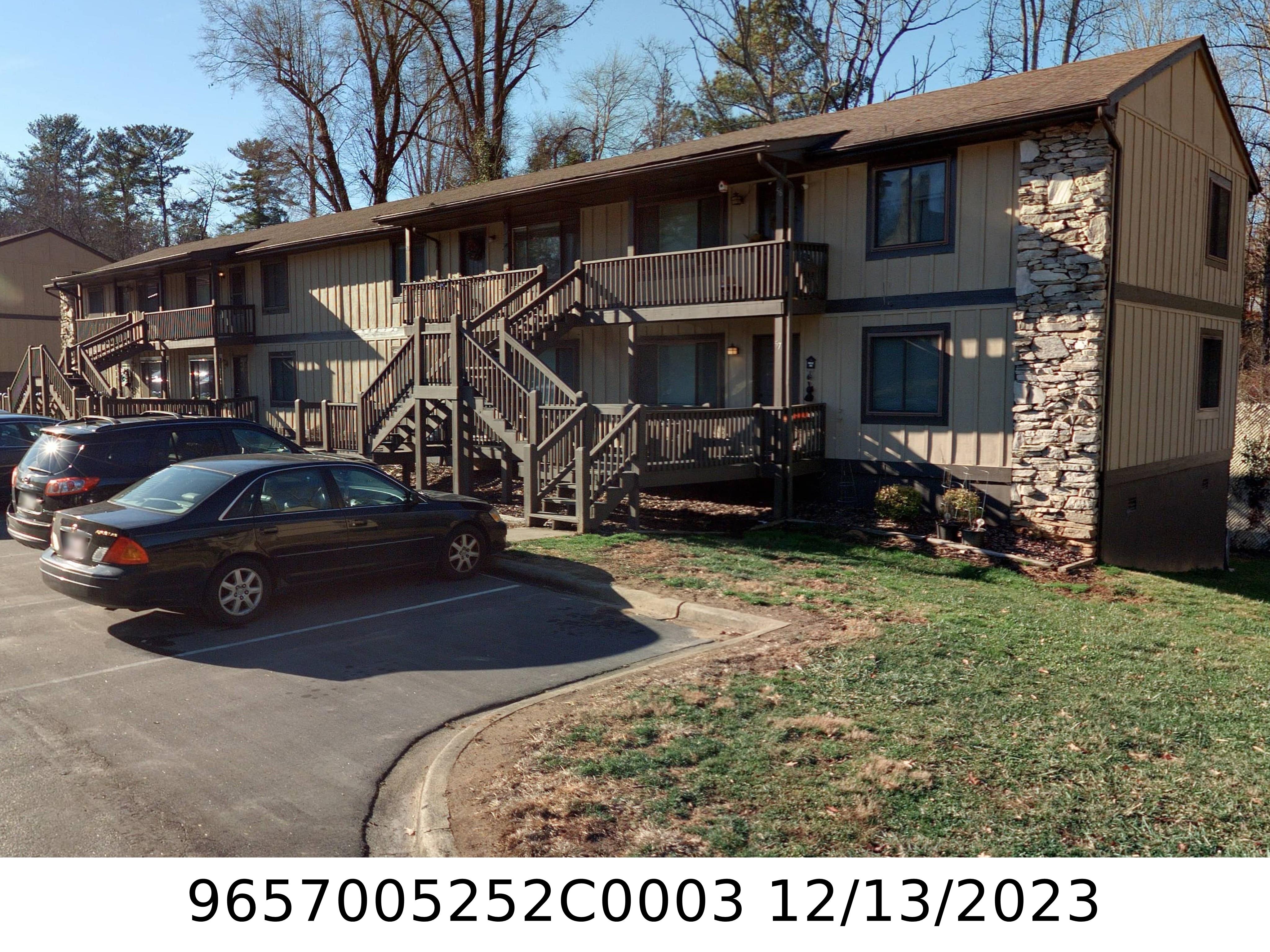 A picture of the property located at 3 DAWNWOOD CIR.